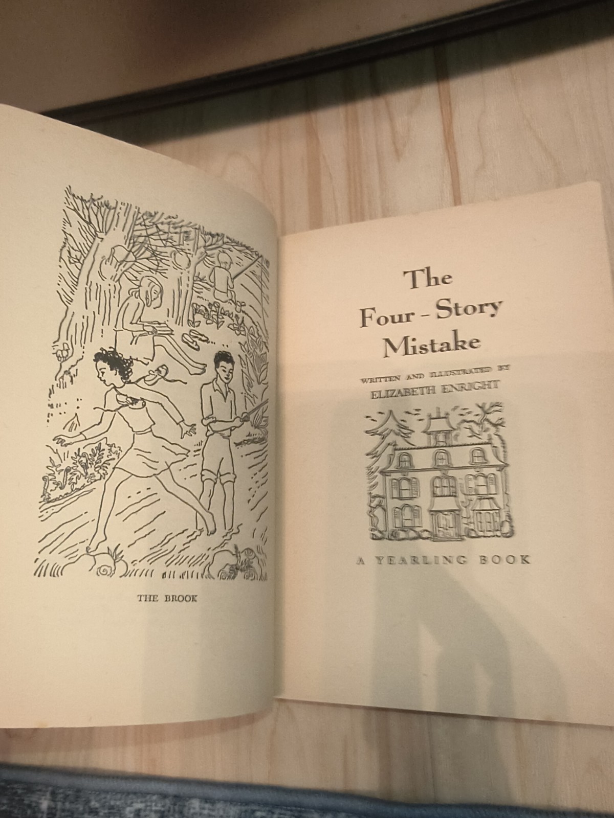 The Four-Story Mistake Elizabeth Enright 1973 Dell Yearling Children’s Fantasy