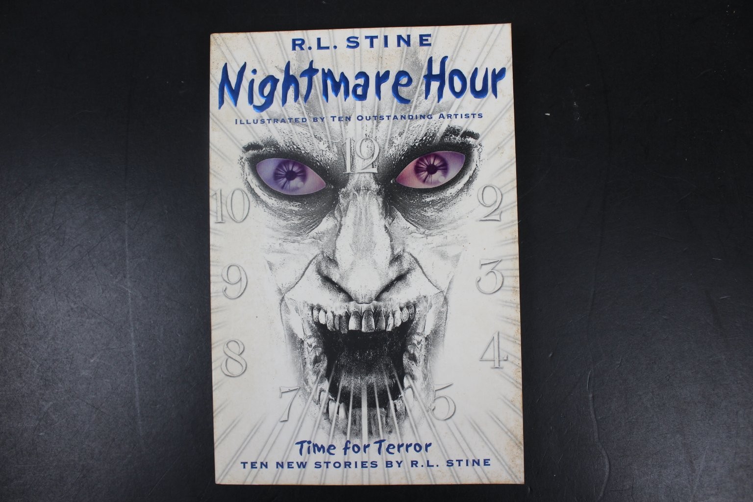 Nightmare Hour R.L. Stine 2000 First Avon Edition Illustrated Horror PB VG