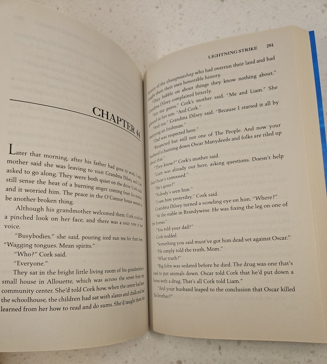 Lightning Strike by William Kent Krueger – 1st Atria Paperback Edition July 2022
