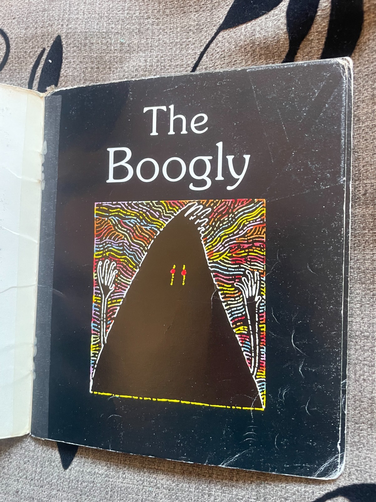 THE BOOGLY. DAVID DREW. 1989. PAPERBACK. 16.5 BY 14CM. 0947328335