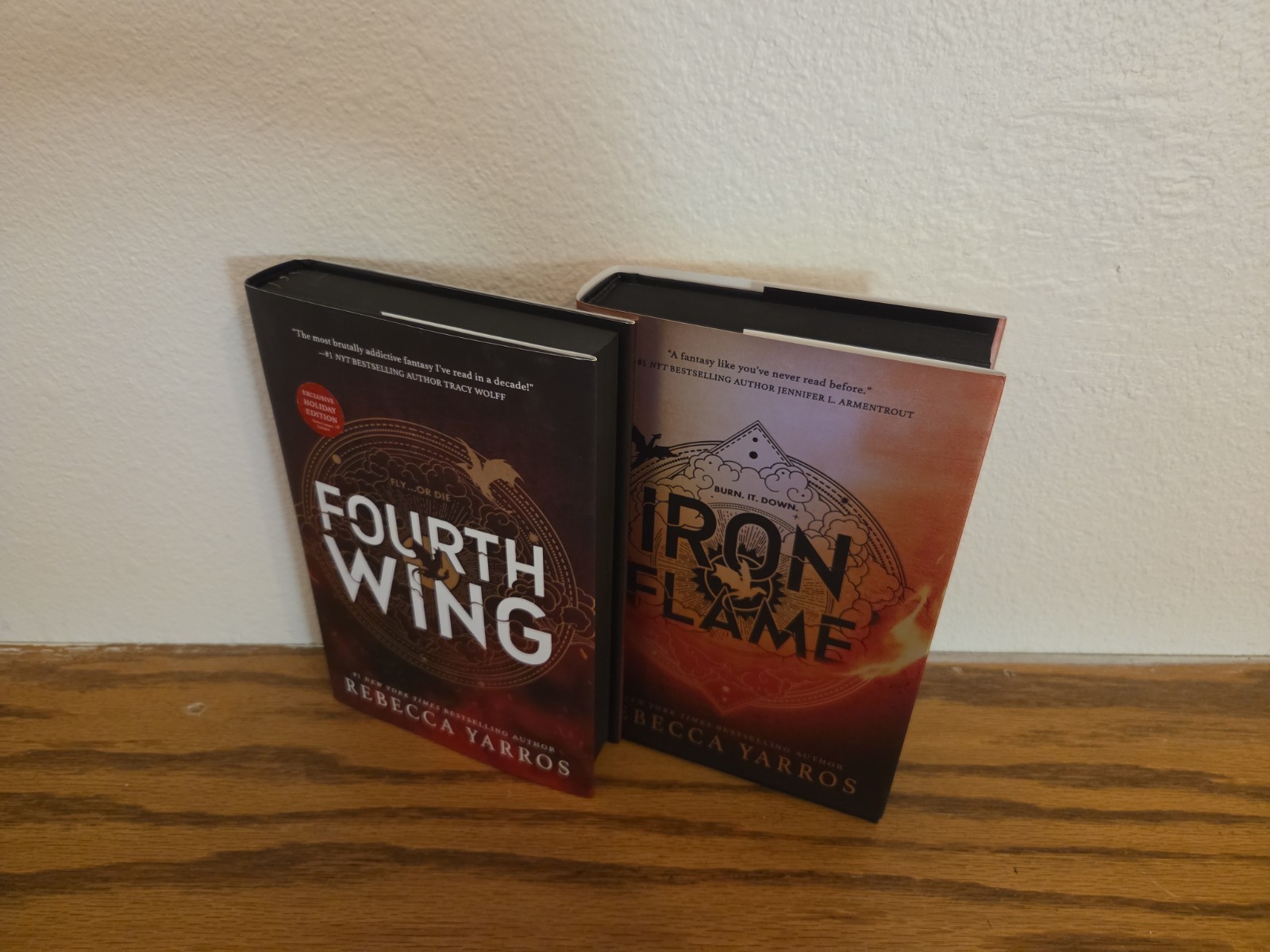 YARROS Fourth Wing Special Holiday Edition + Iron Flame Sprayed Edges 1st Ed SET