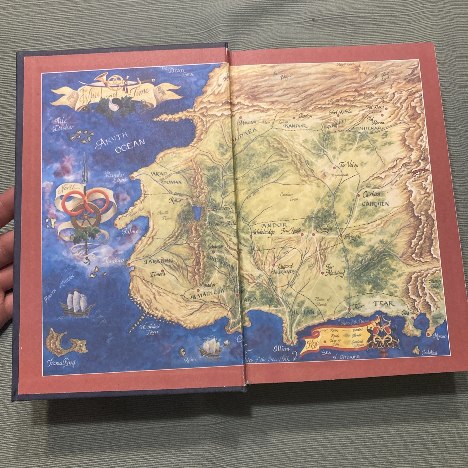 The Wheel Of Time Books 6 & 8 Paperback/Hardcover by Robert Jordan 1st Editions