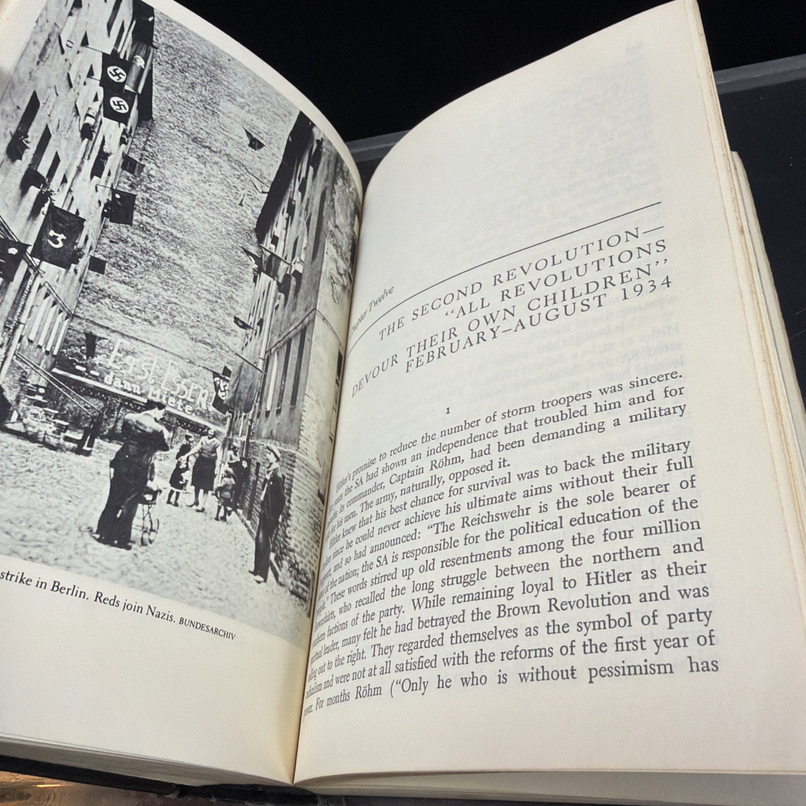 Adolf Hitler by John Toland (1976, Hardcover) vol 1 No DJ