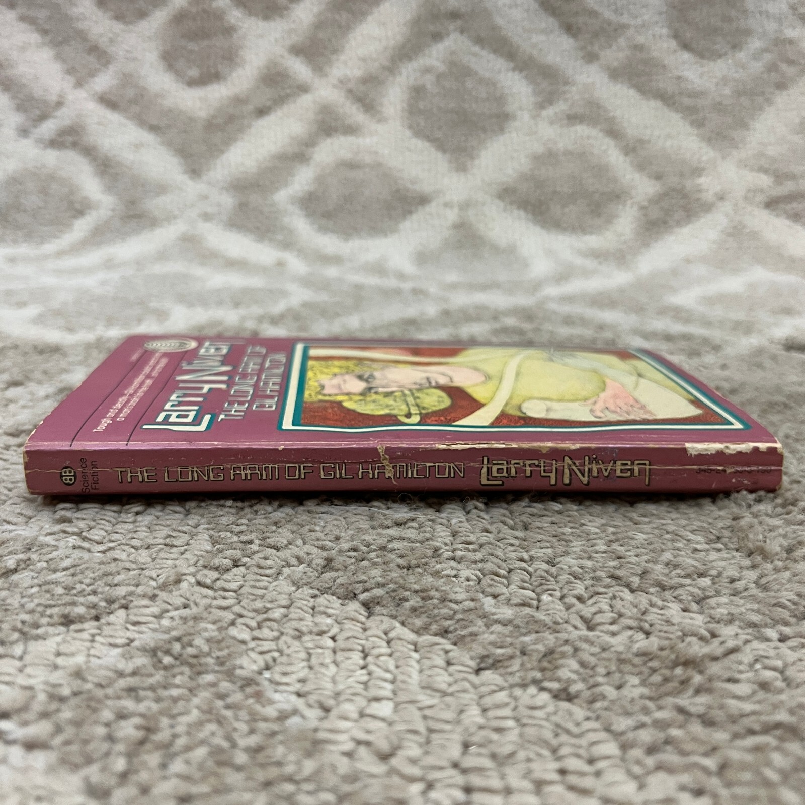 The Long Arm of Gil Hamilton Science Fiction Paperback Book by Larry Niven 1976