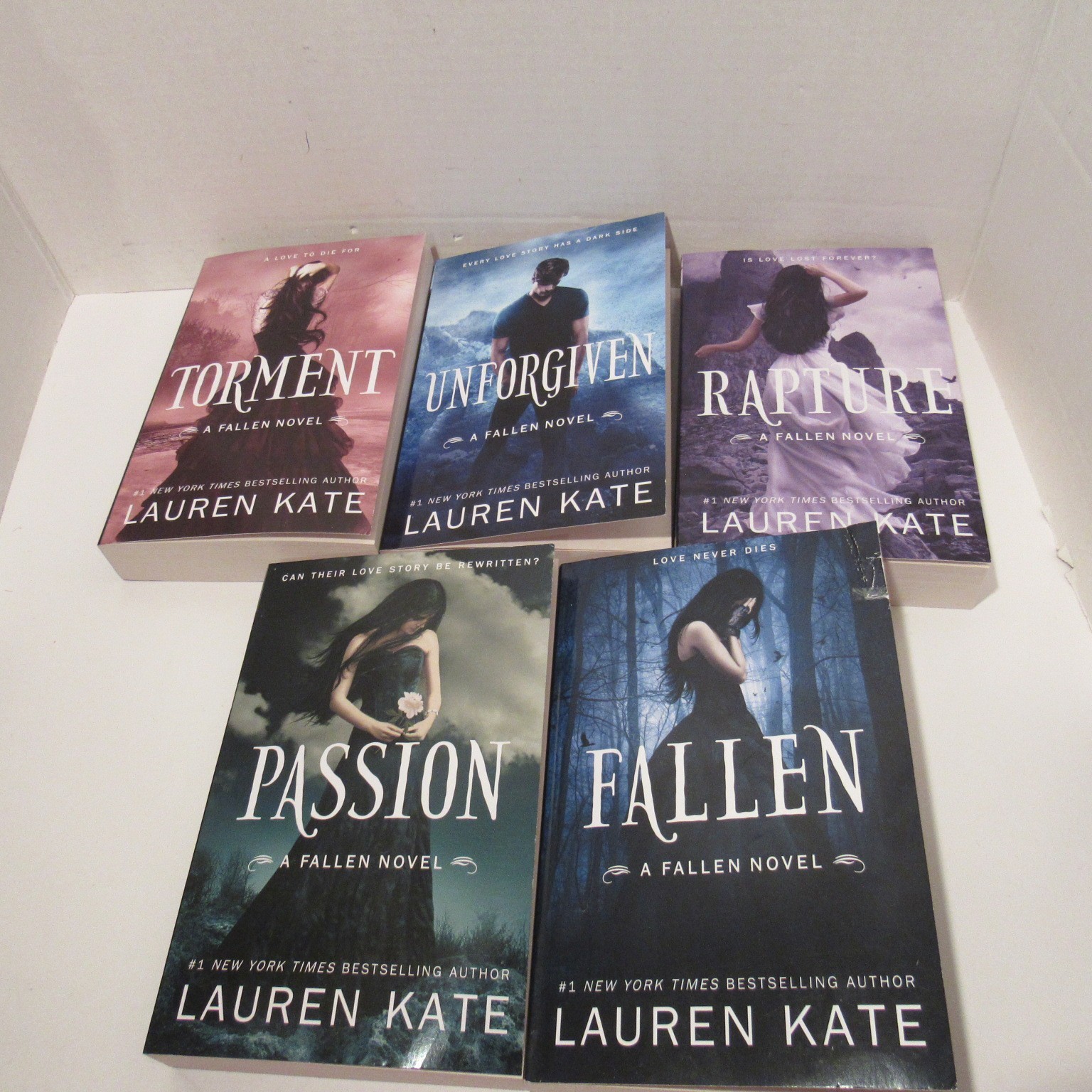 Lauren Kate Lot of 5 (Paperbacks – 2010s) THE FALLEN SERIES (Vol. 1, 2, 3, 4, 6)