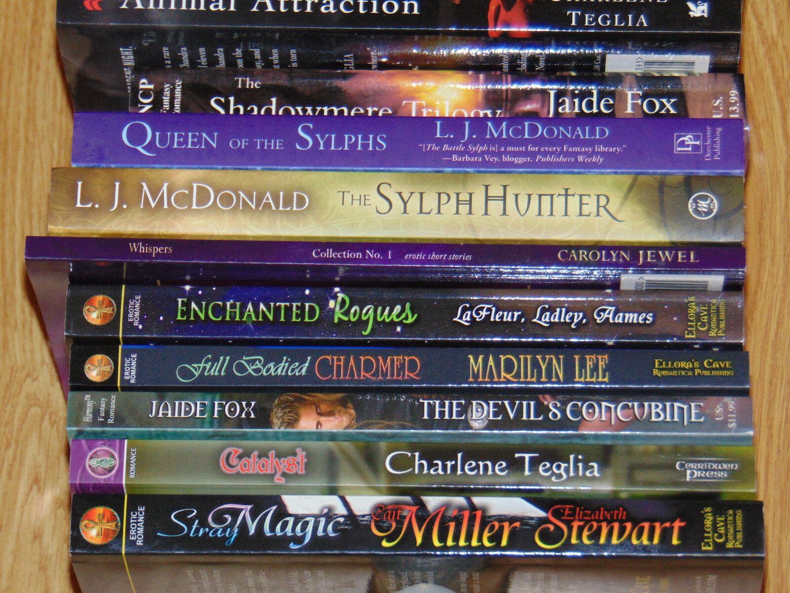 Romance / Fantasy Novels Books Random Mixed 2000’s & 2010’s Lot Of 18