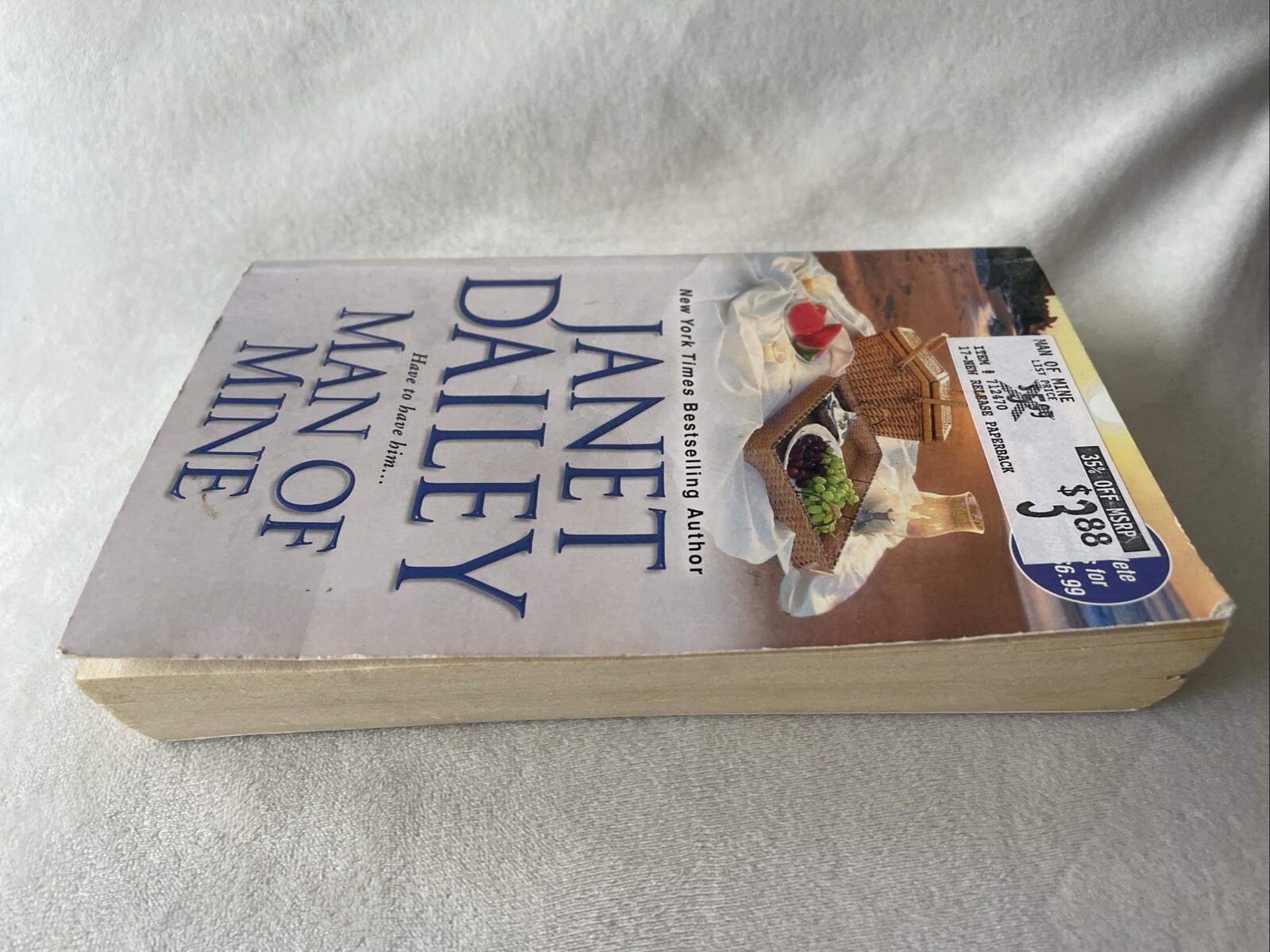 Man of Mine – Paperback, by Dailey Janet – Good