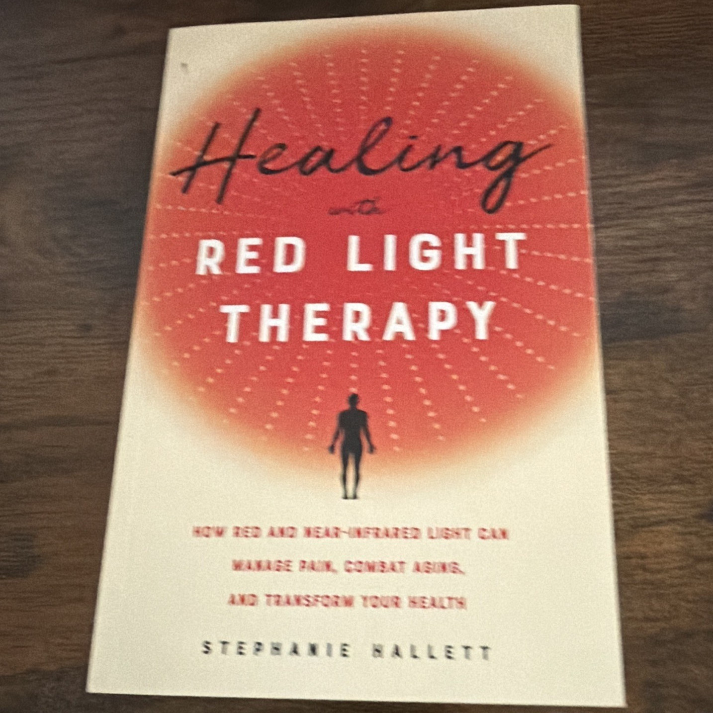 Healing with Red Light Therapy (2020) Stephanie Hallett Trade PB Ulysses Press
