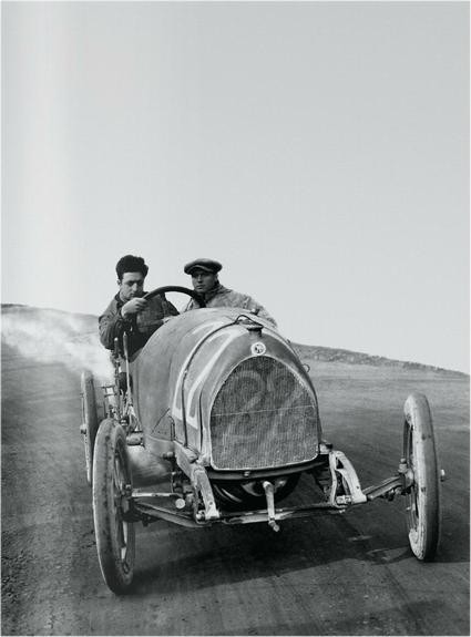 FERRARI by TASCHEN – NEW HUGE TRIBUTE – OVER 600 PAGES, 13 LBs RELEASED Nov 2025