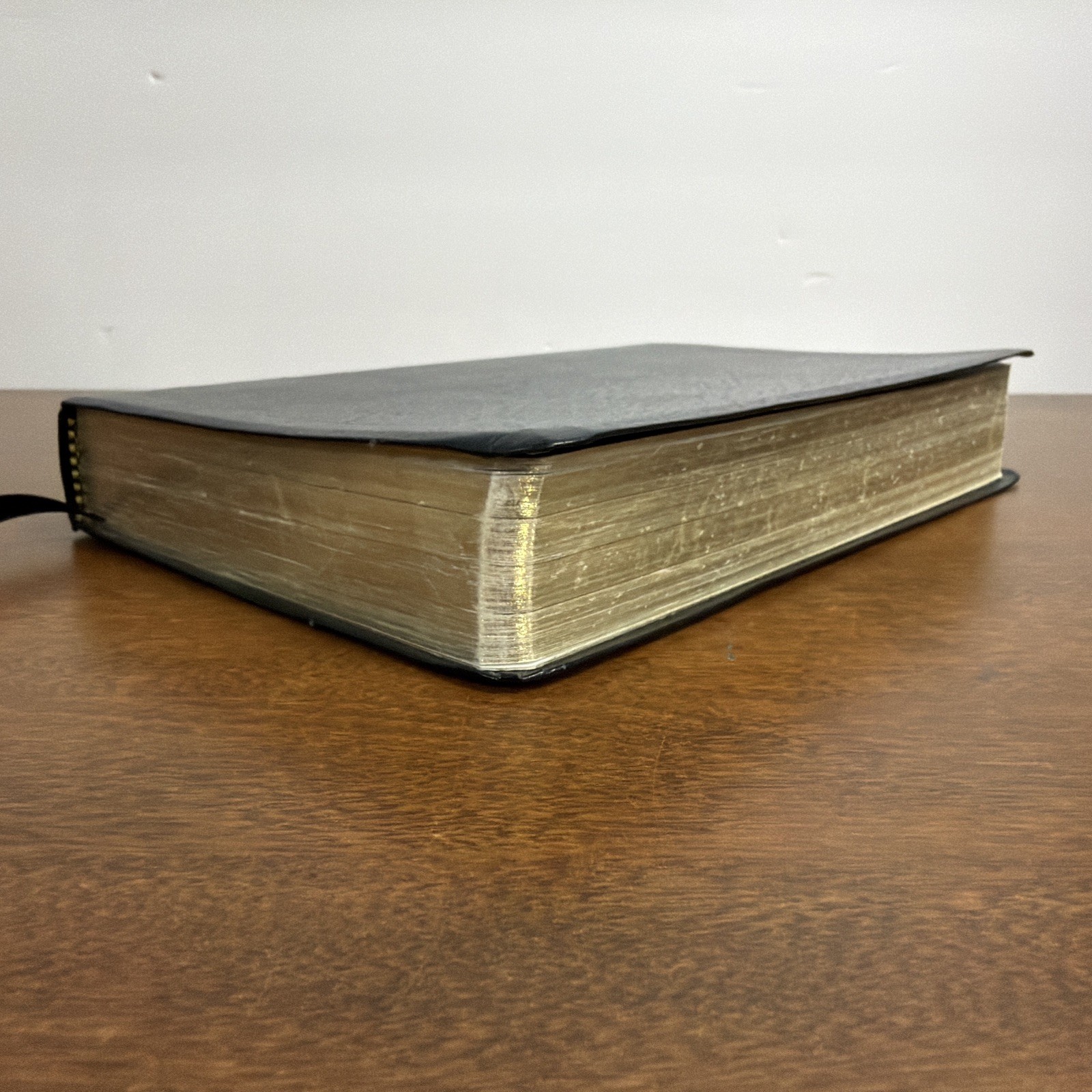 1996 Tyndale House Publishing Holy Bible The Living Water New Living Translation