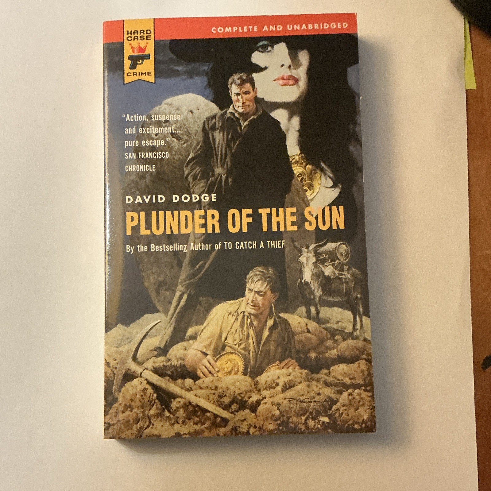 Plunder of the Sun by David Dodge (Hard Case Crime) Paperback