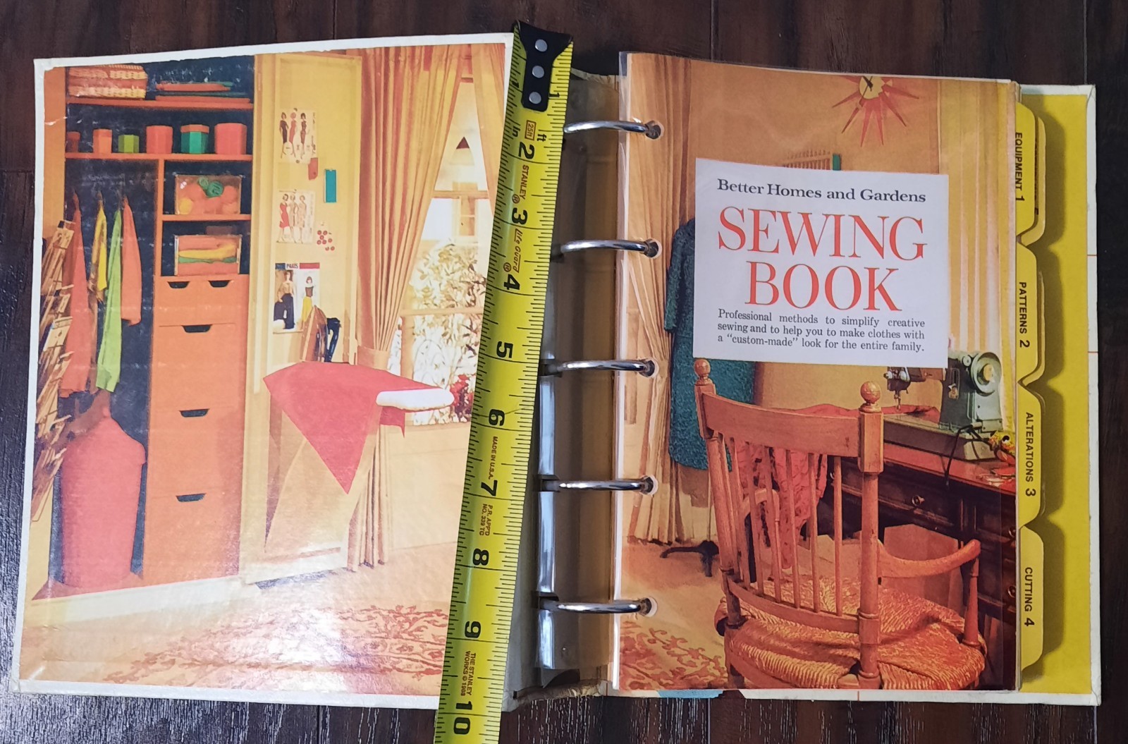 Vintage Better Homes and Gardens Sewing Book In 5 Ring Binder~1970~356 Pages