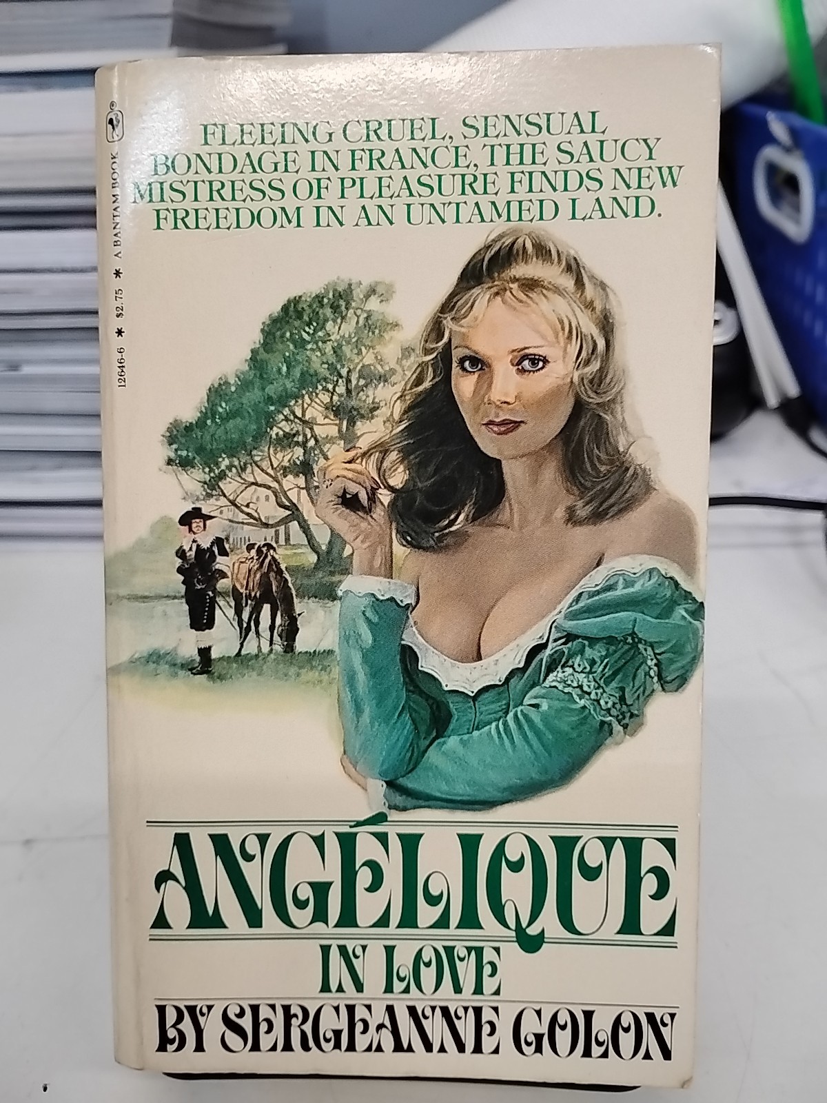 Angelique in Love by Sergeanne Golon (1980, Trade Paperback)