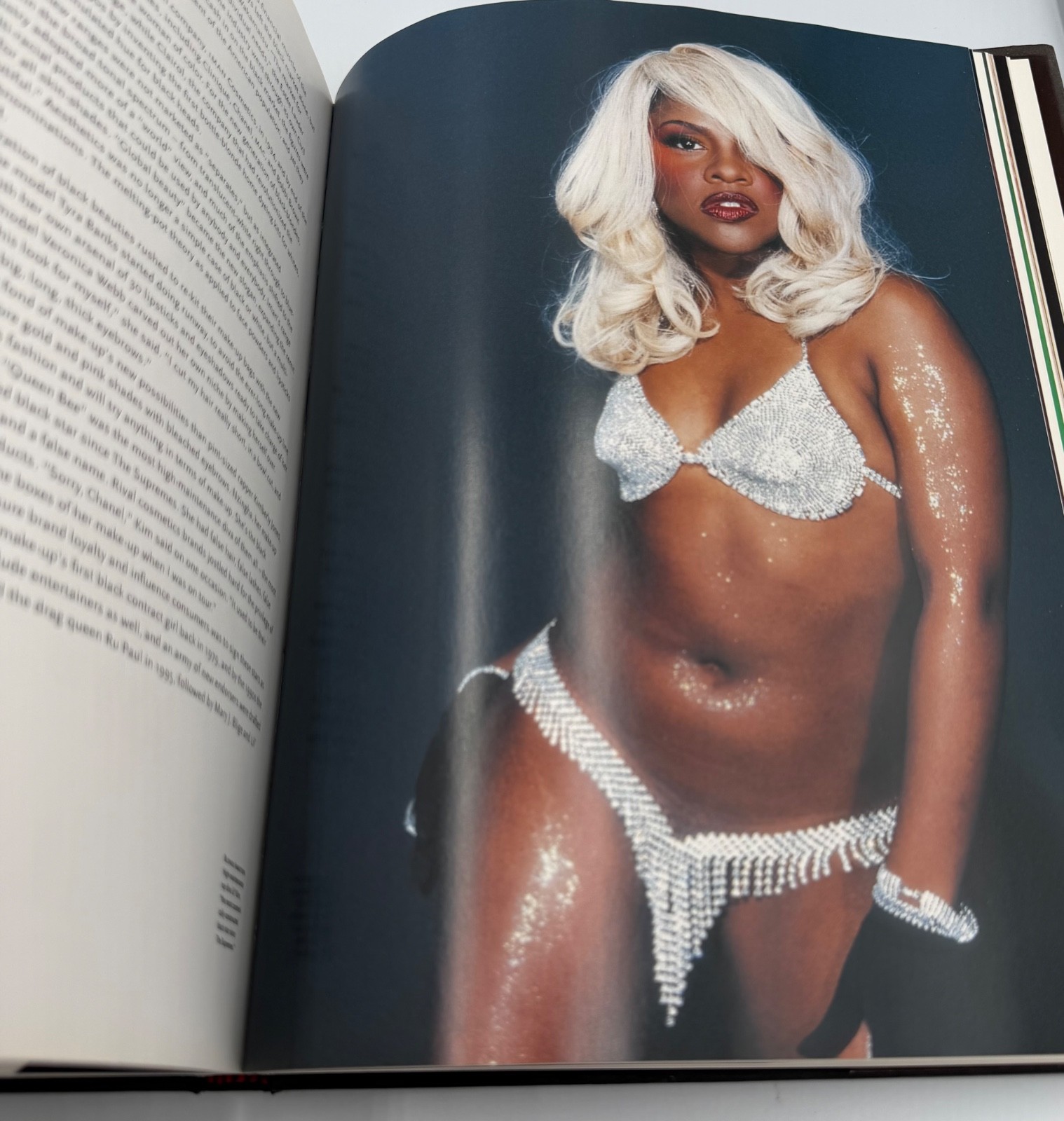 Signed BLACK BEAUTY: A HISTORY AND A CELEBRATION By Ben Arogundade, 2000 HC