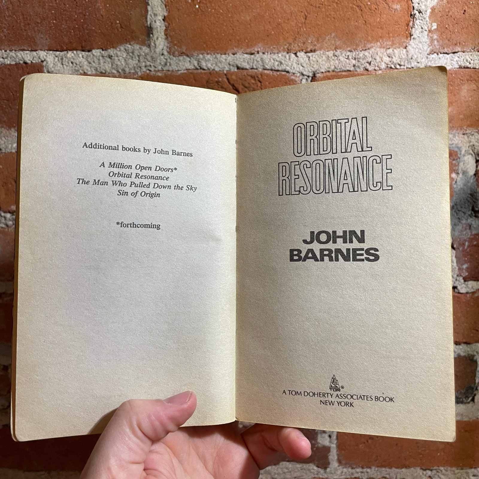 Orbital Resonance – John Barnes – 1992 Tor Books Paperback – Bob Eggleton Cover