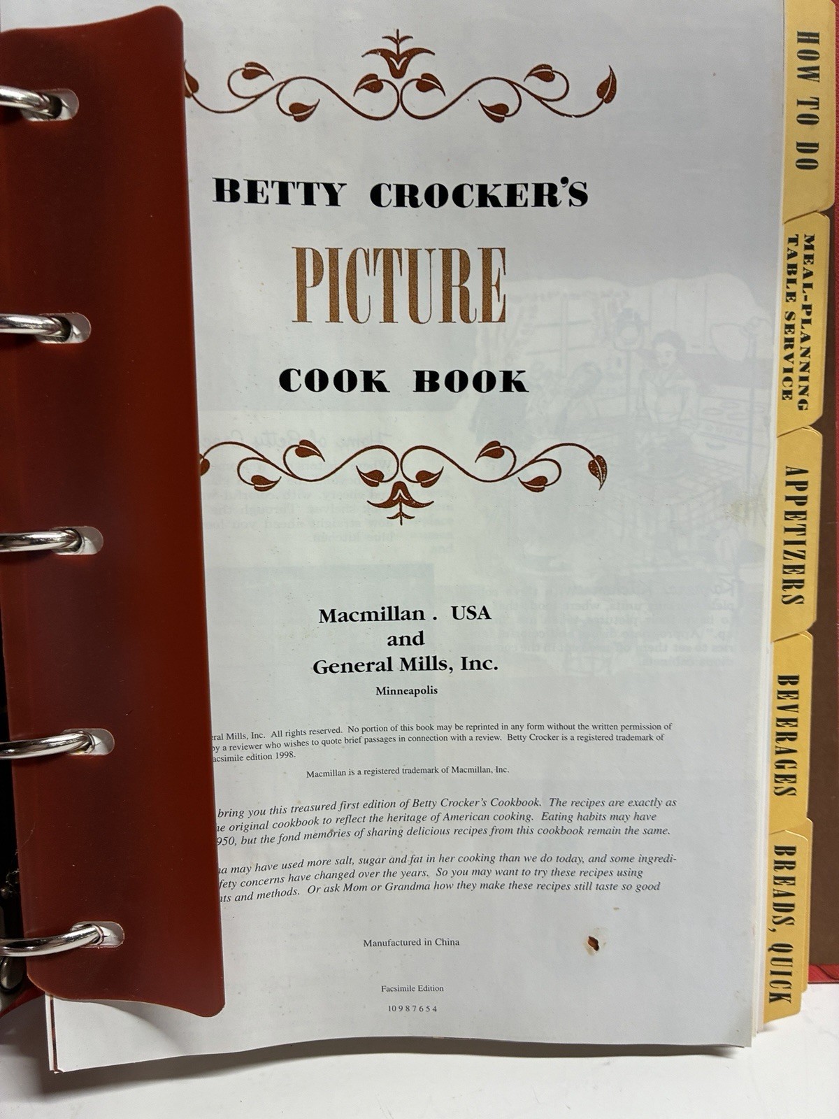 Betty Crocker’s Picture Cook Book 1998 Facsimile Edition 1950 Red Binder 5-Ring