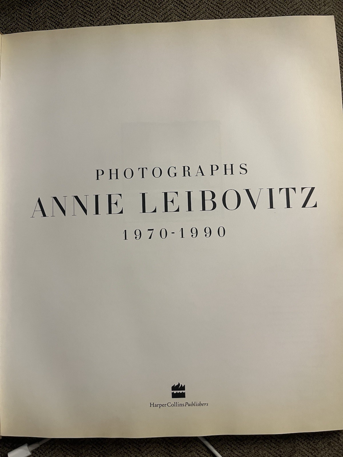 Annie Leibovitz Photographs 1970-1990 1st First Edition Hardcover + Dust Jacket