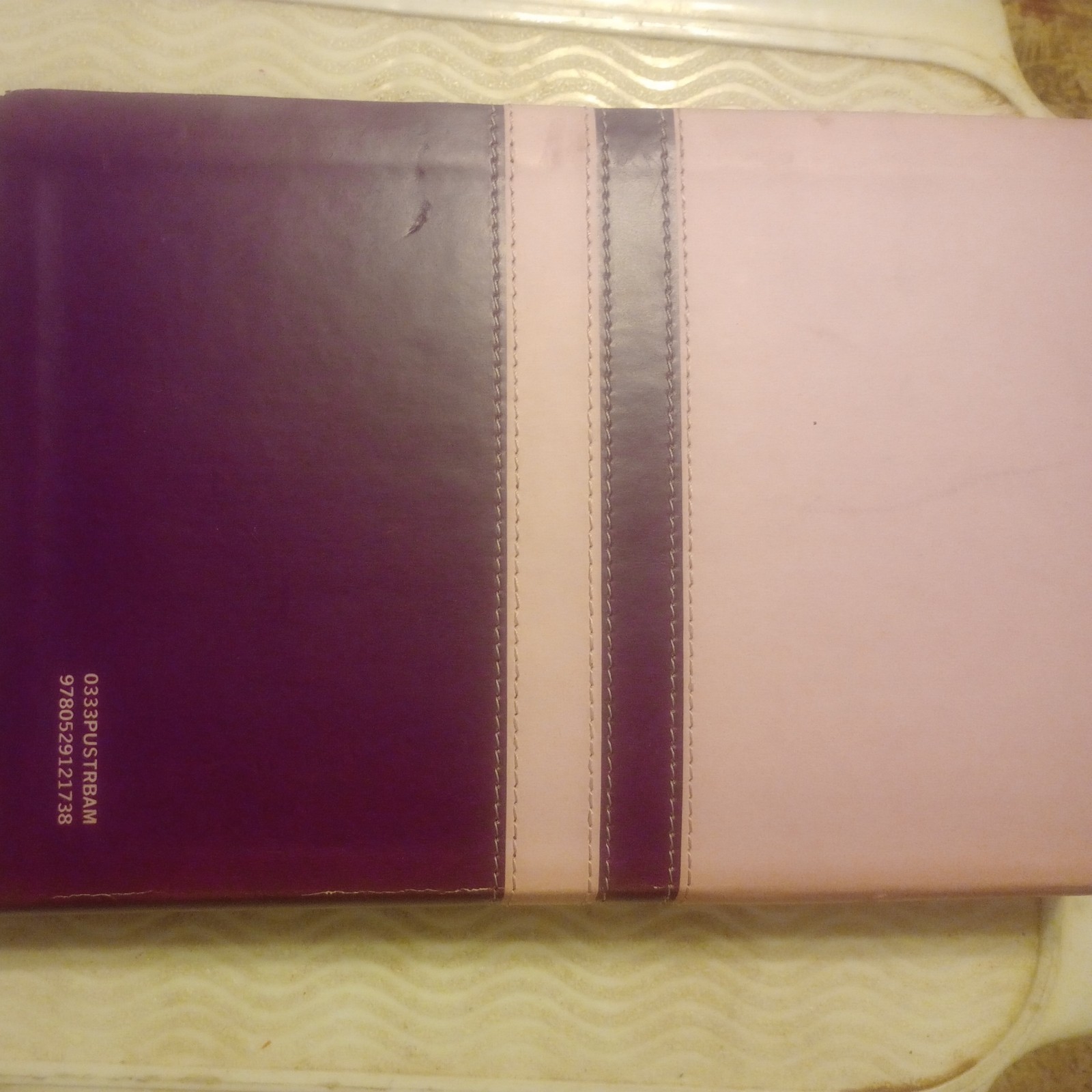 Thomas Nelson NKJV Personal Size Giant Print Reference Bible Pink Leathersoft