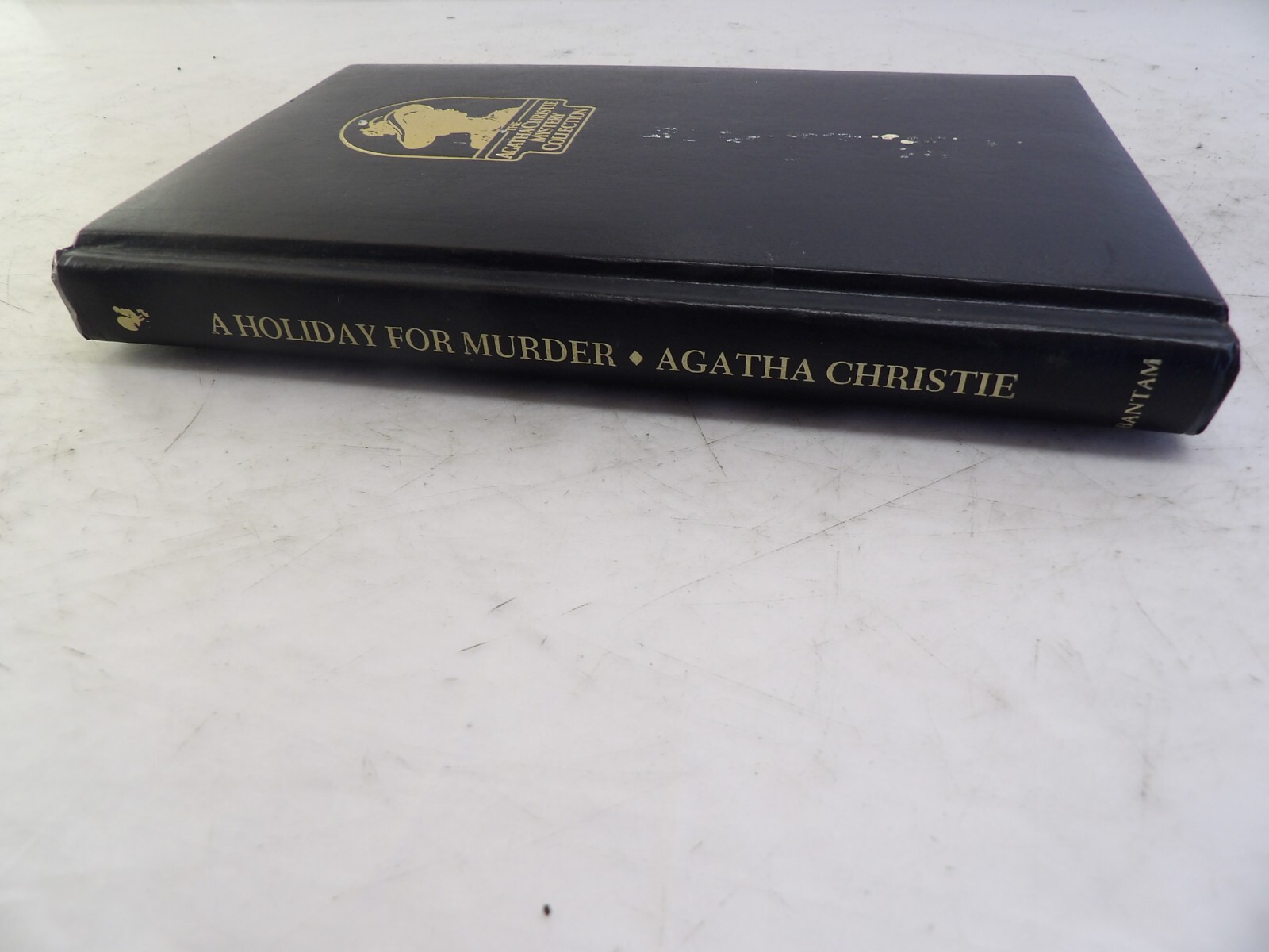 A Holiday For Murder – Agatha Christie Mystery Collection – Bantam Books