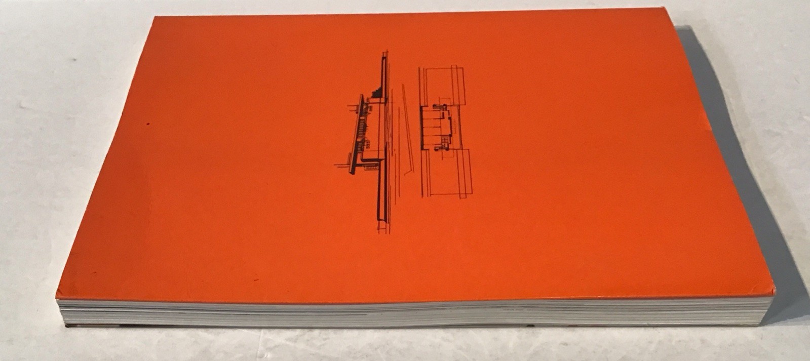 Frank Lloyd Wright Architecture Photo Book 1893-1991 Hardcover 175 Pages