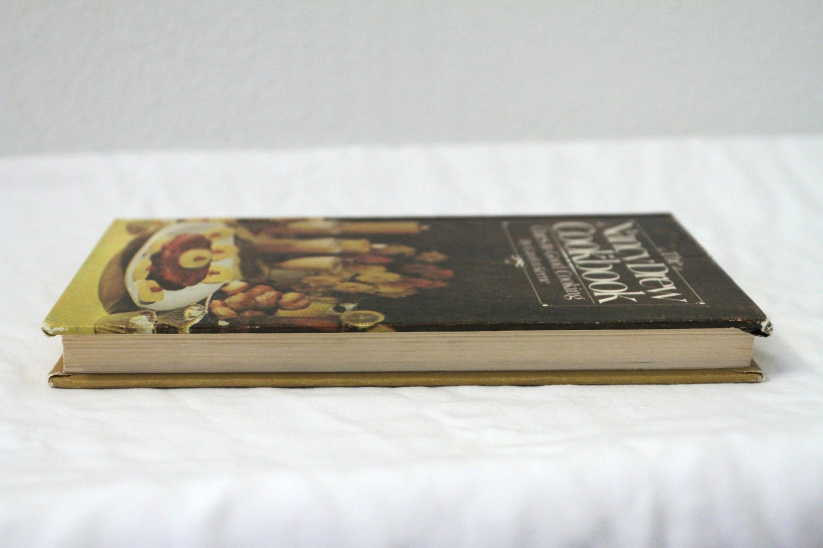 The Nancy Drew Cookbook: Clues to Good Cooking by Carolyn Keene (1976, HC)