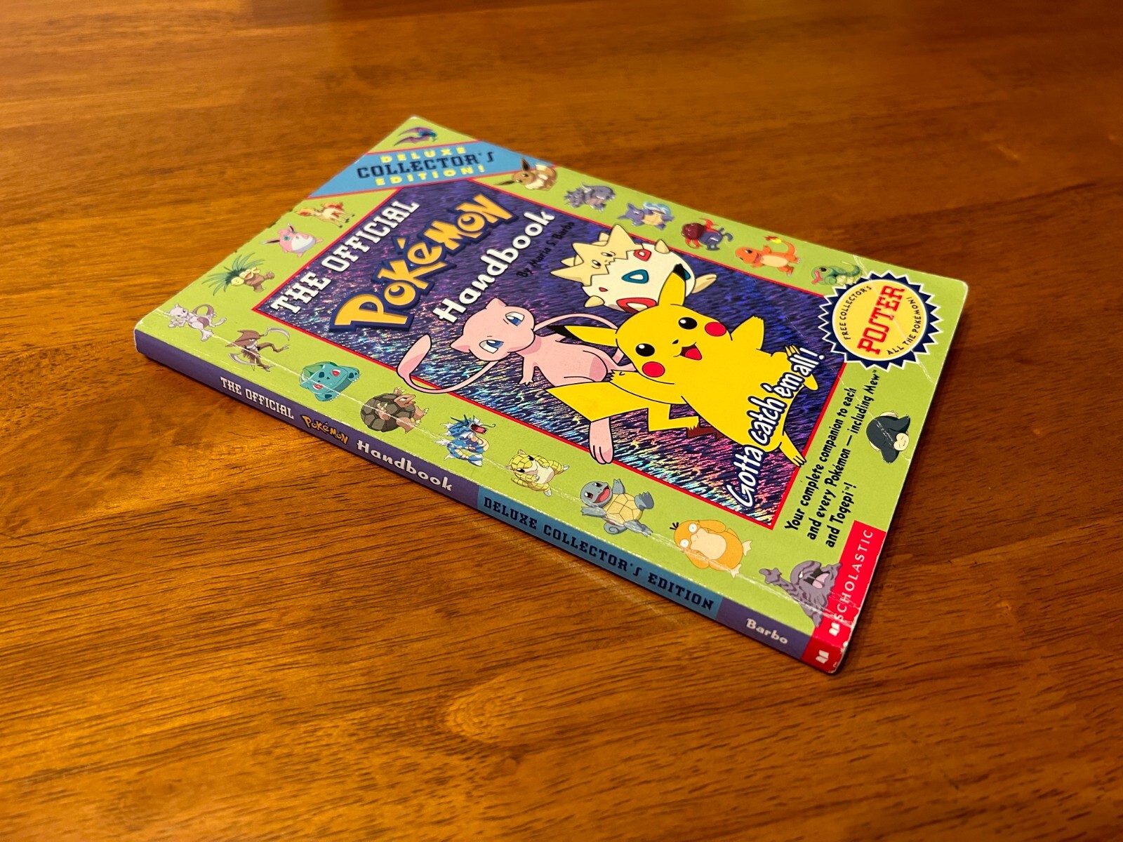 NINTENDO POKEMON OFFICIAL HANDBOOK Deluxe Collector Edition SCHOLASTIC no poster