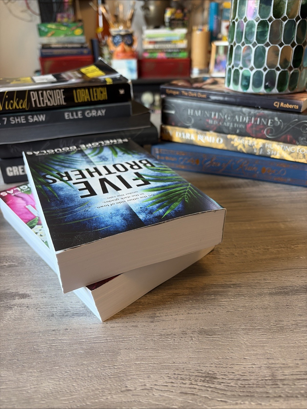 Penelope Douglas / Five Brothers & Tryst Six Venom / Probably SMUT Editions