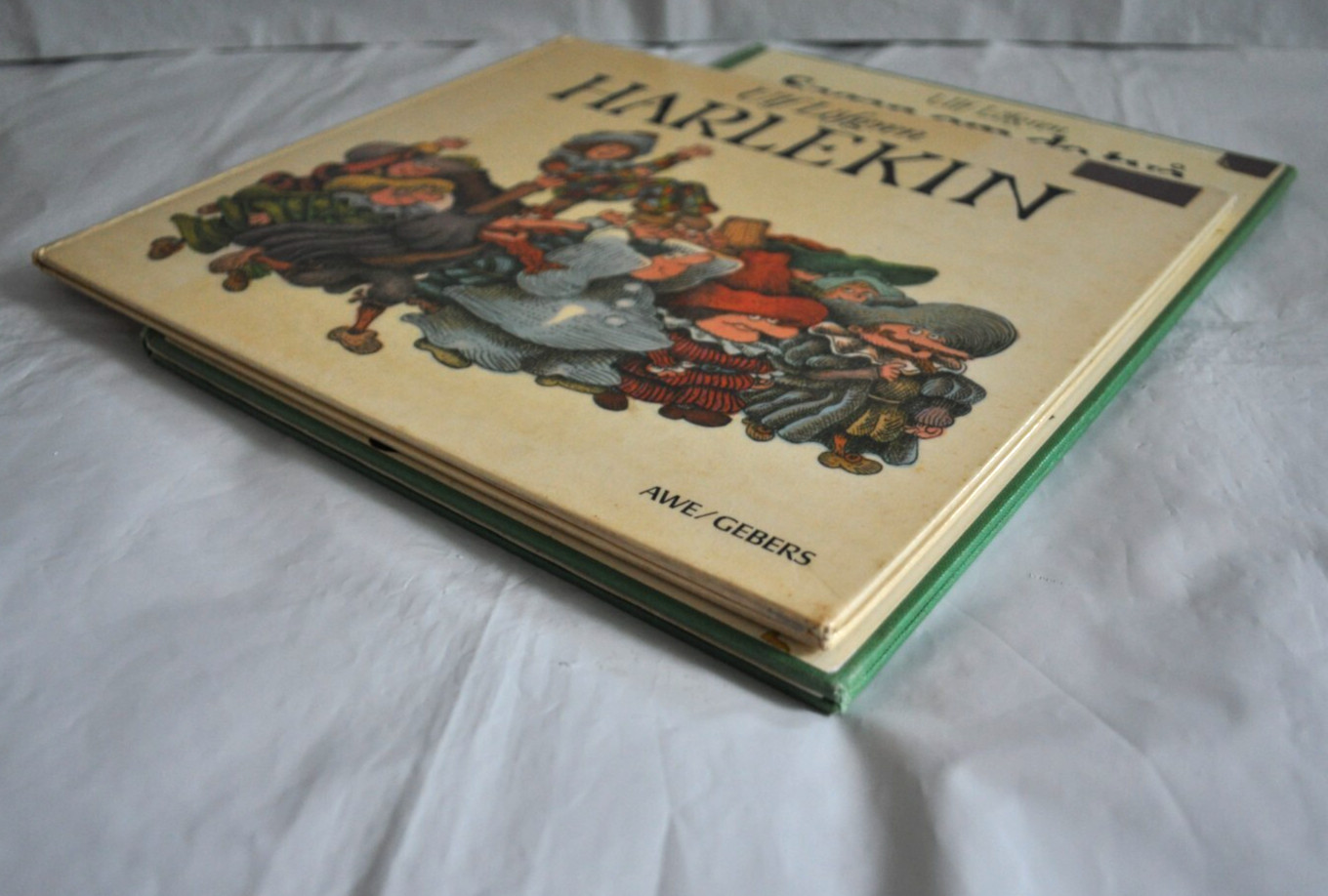 Swedish Books Harlekin 1978 & Sagan om de två trollstavarna 1985 by Ulf Löfgren