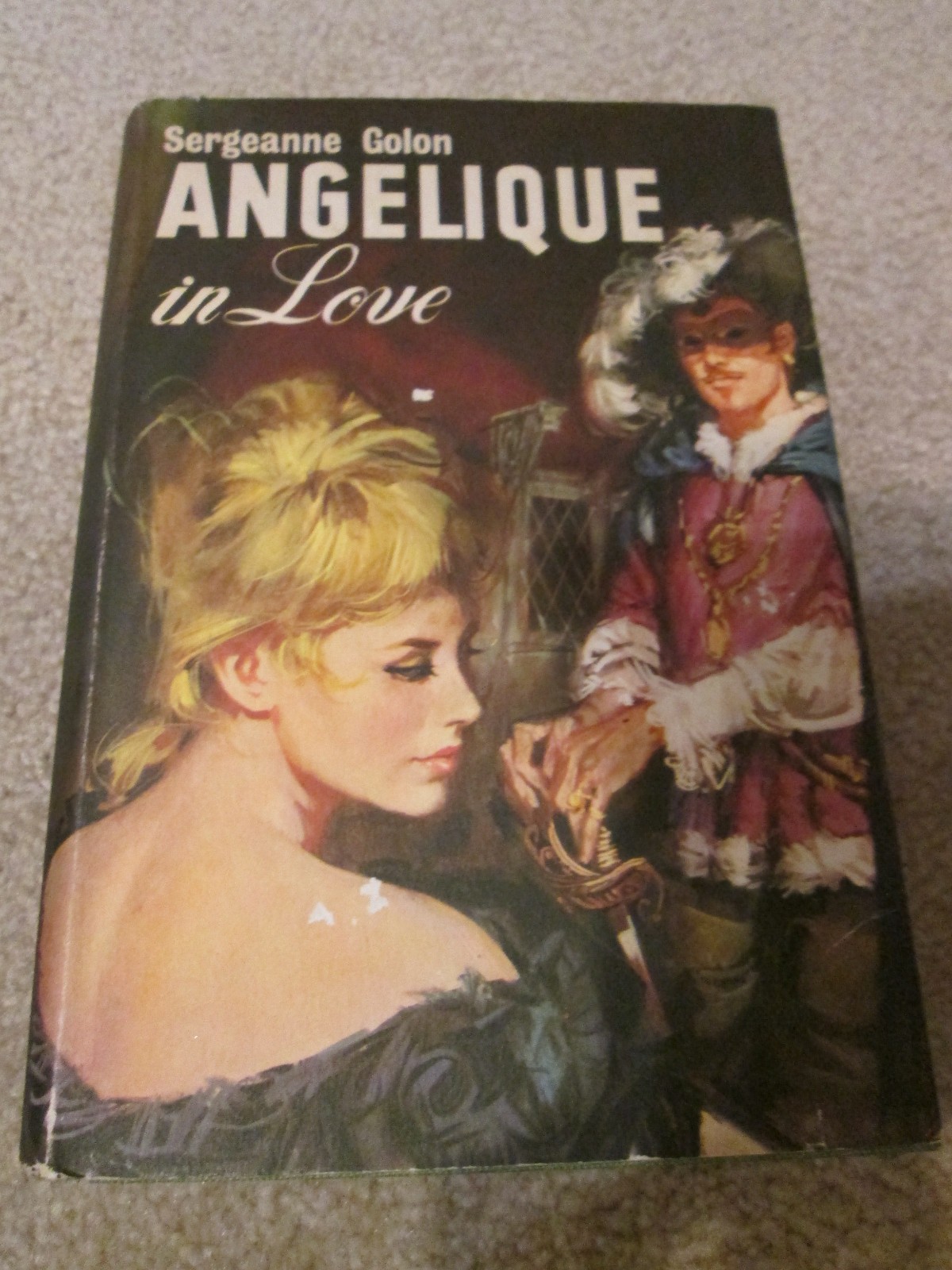 Angelique By Sergeanne Golon Vintage Romance Series *RARE* Of 9 HC, COMPLETE SET