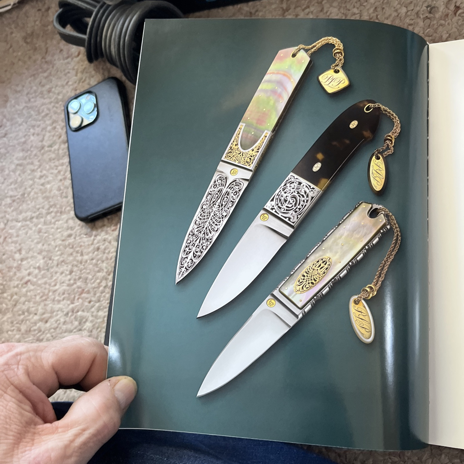 MODERN CUSTOM KNIVES: THE GREAT COLLECTIONS By David Darom – Hardcover