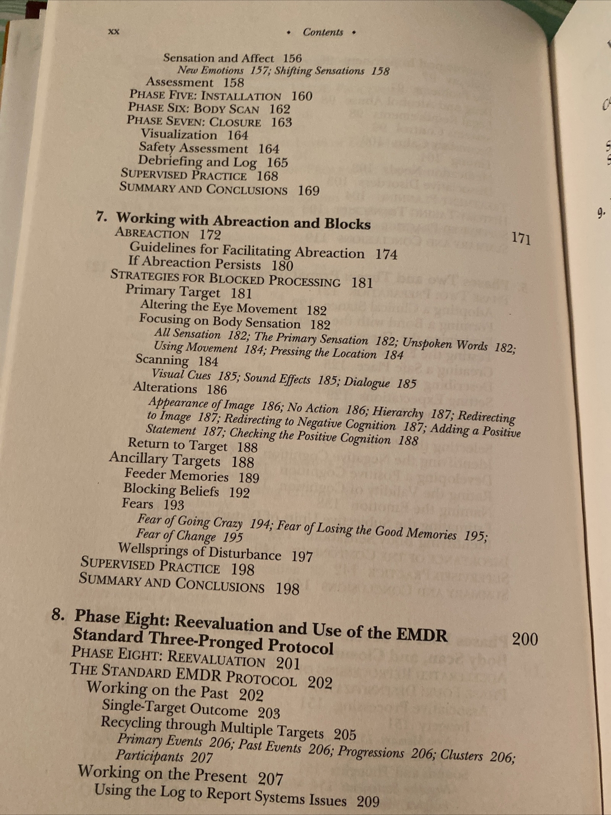 Eye Movement Desensitization And Reprocessing; Hardcover 2001