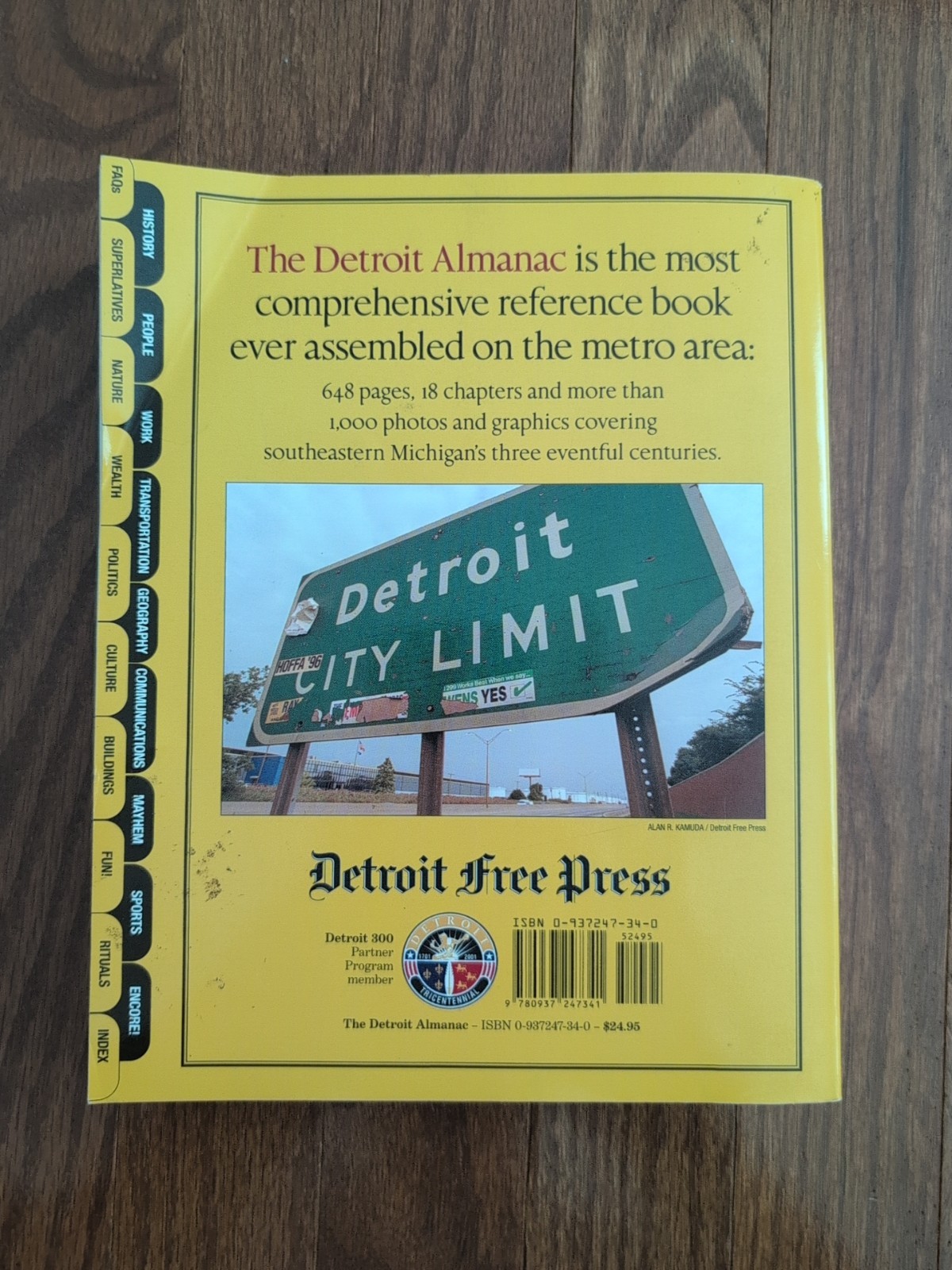 Detroit Almanac : 300 years of life in the Motor City by Bill McGraw (2000,…