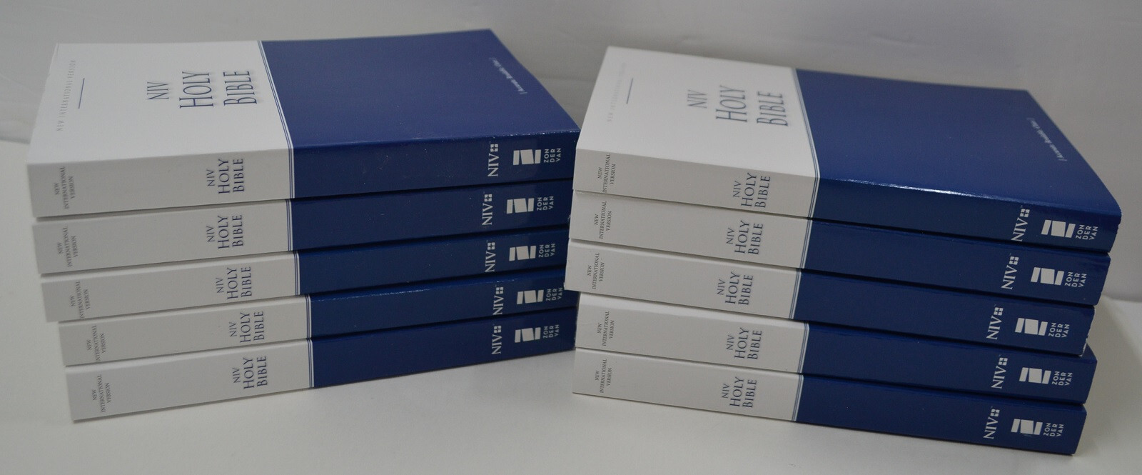 NIV Bible Blue „10 OUTREACH BIBLES“ Wholesale Bibles BRAND NEW in Shrink Wrap!!