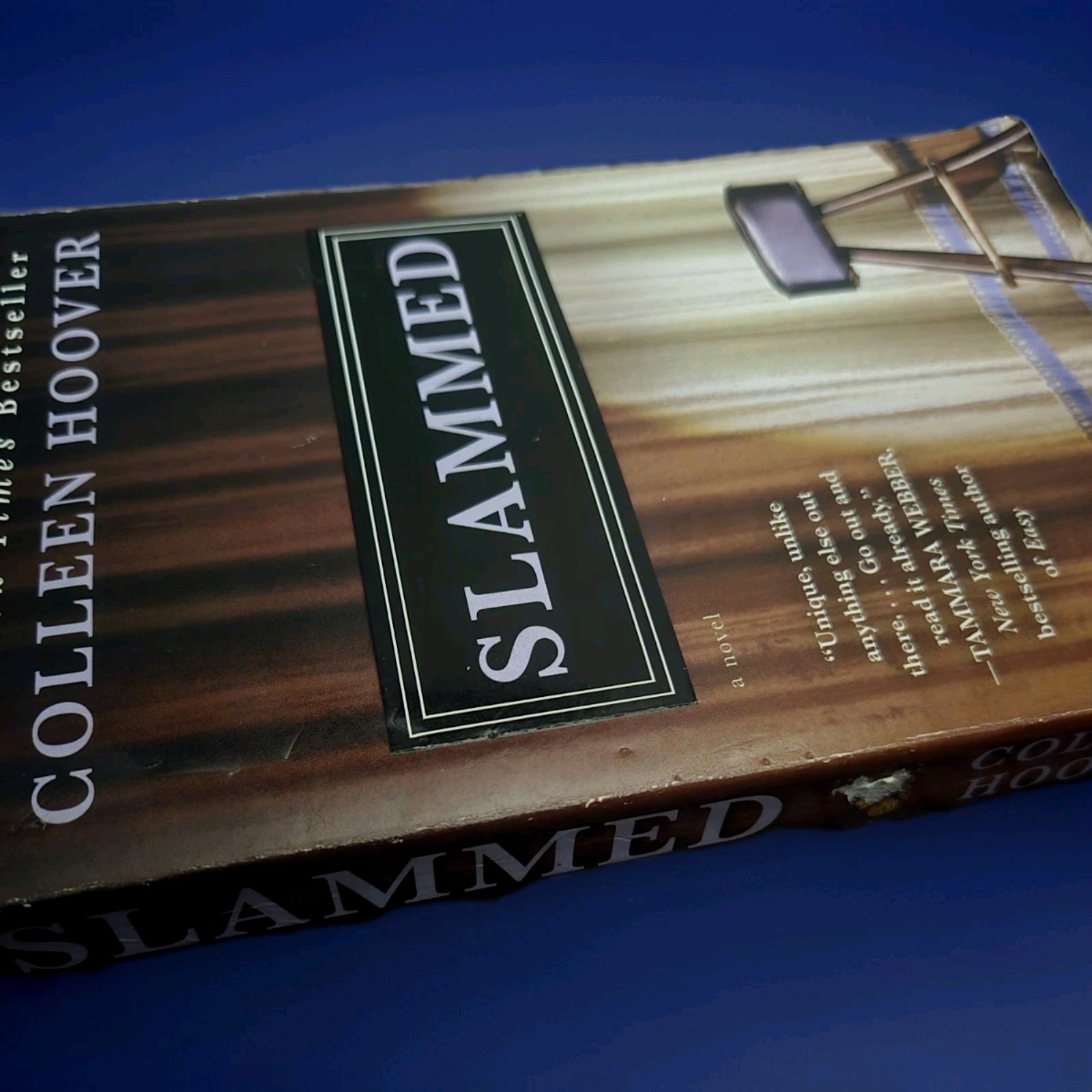 First Editon of „Slammed“ And Signed By Author Colleen Hoover
