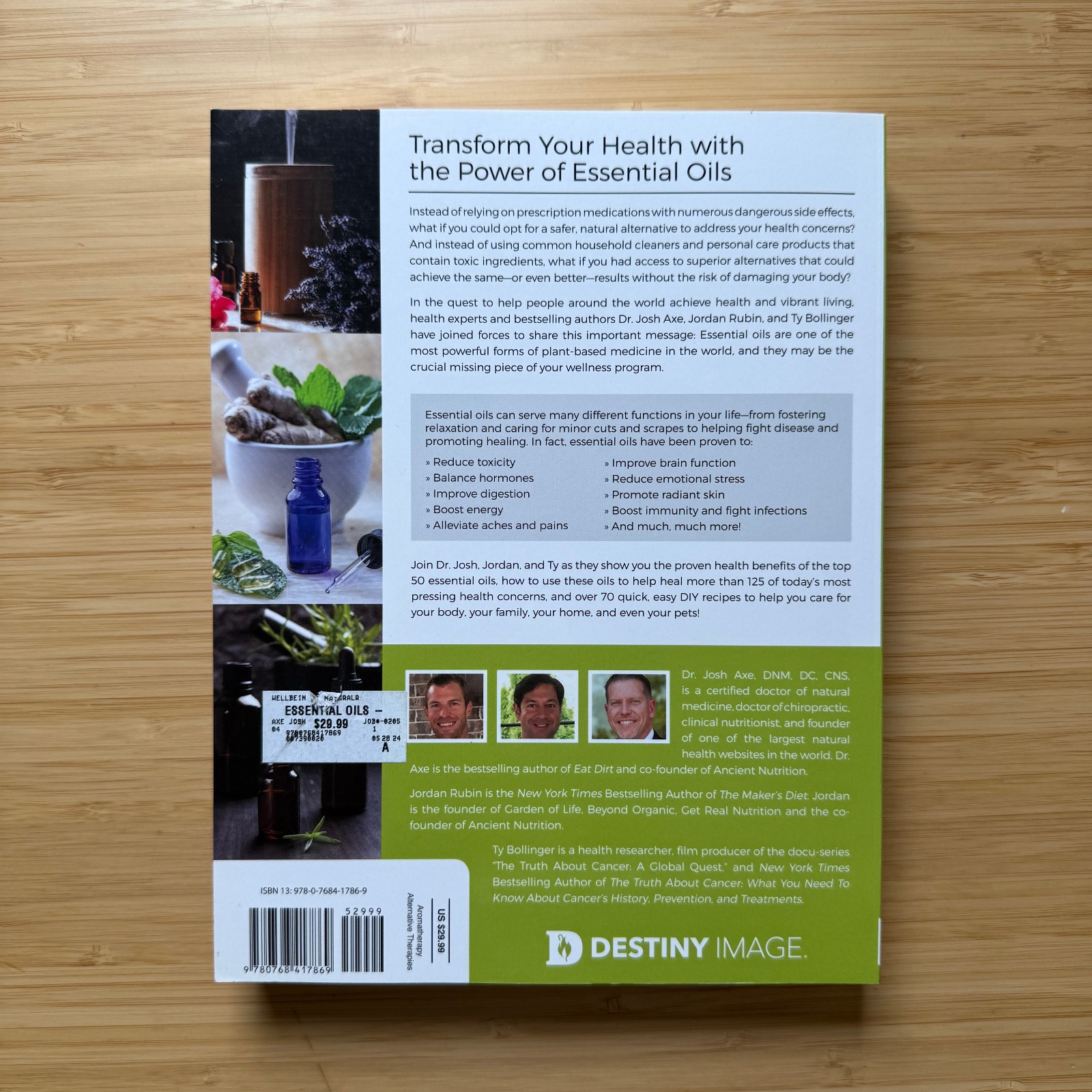 Essential Oils: Ancient Medicine by Josh Axe, Jordan Rubin, Ty Bollinger PB VG