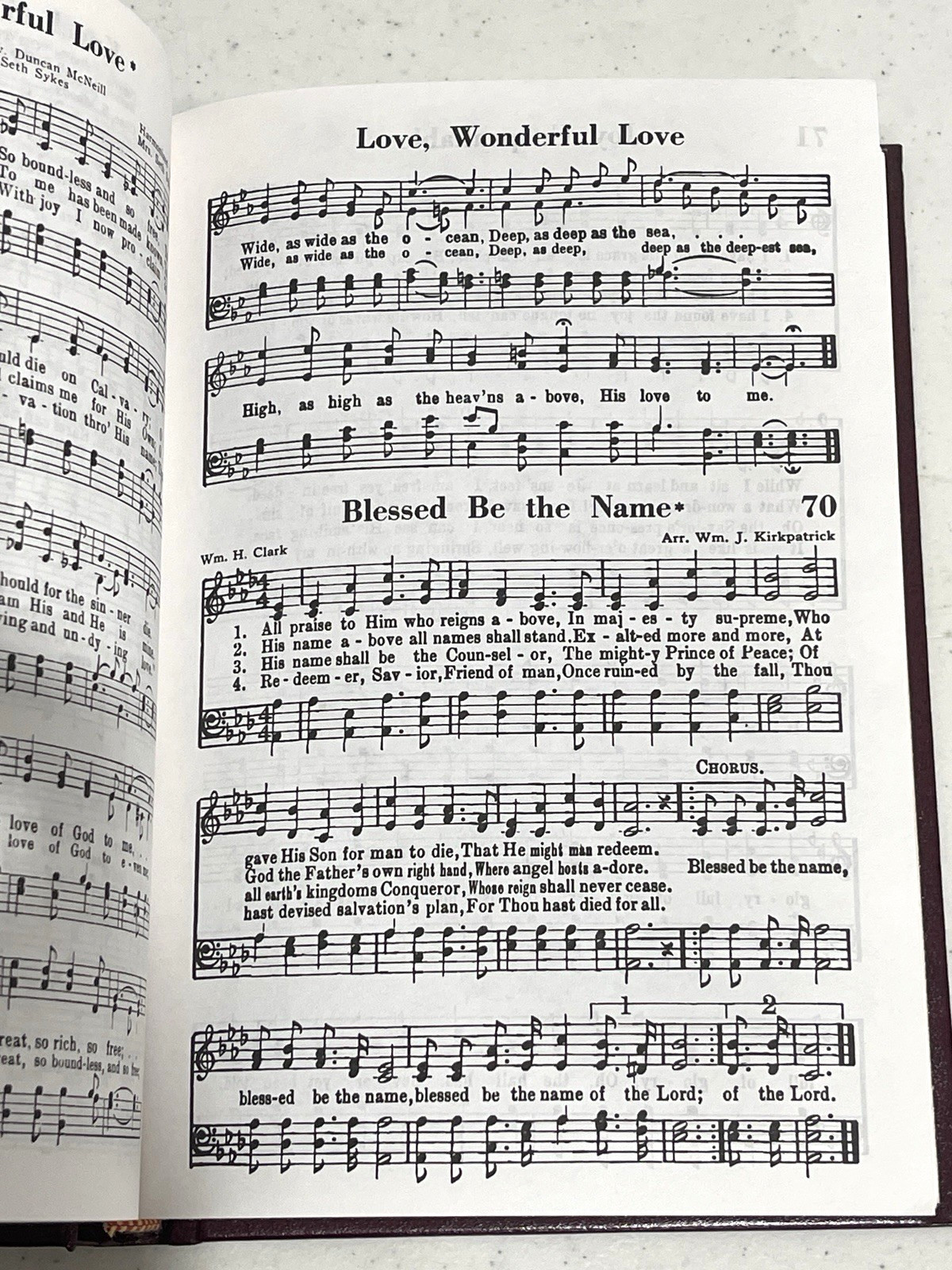 Lot of 15 Melodies of Praise Hymnals 1985 Gospel Publishing House Maroon Church