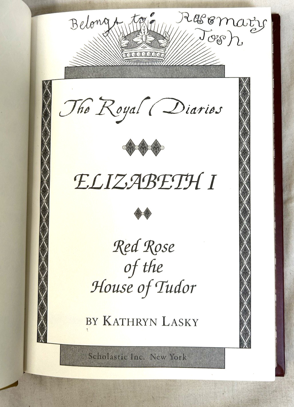THE ROYAL DIARIES Historical Fiction Eleanor, Elizabeth, Anastasia Set of 3