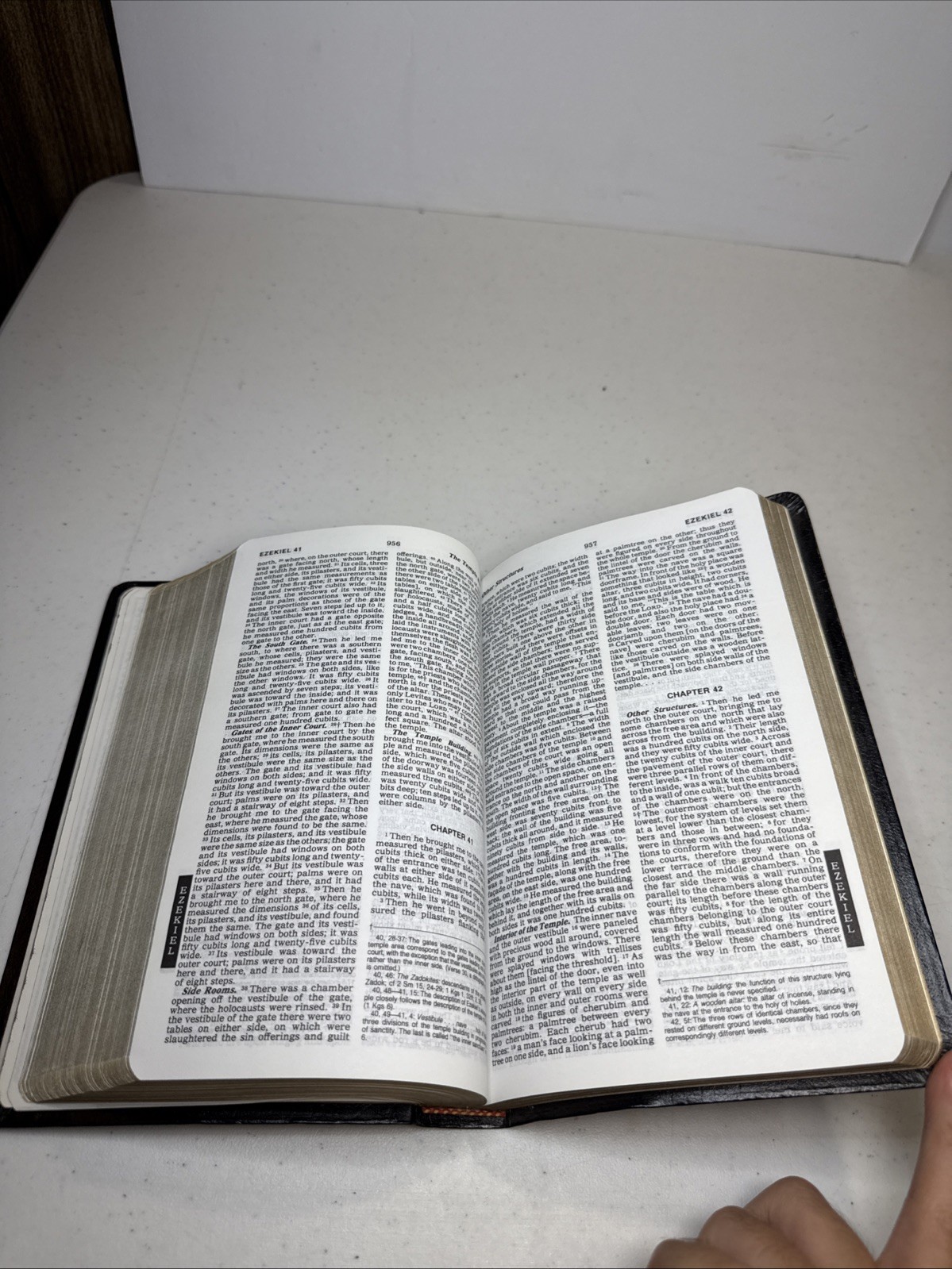 The New American Holy Bible 1991 Catholic Edition 9053 Copyright 1987
