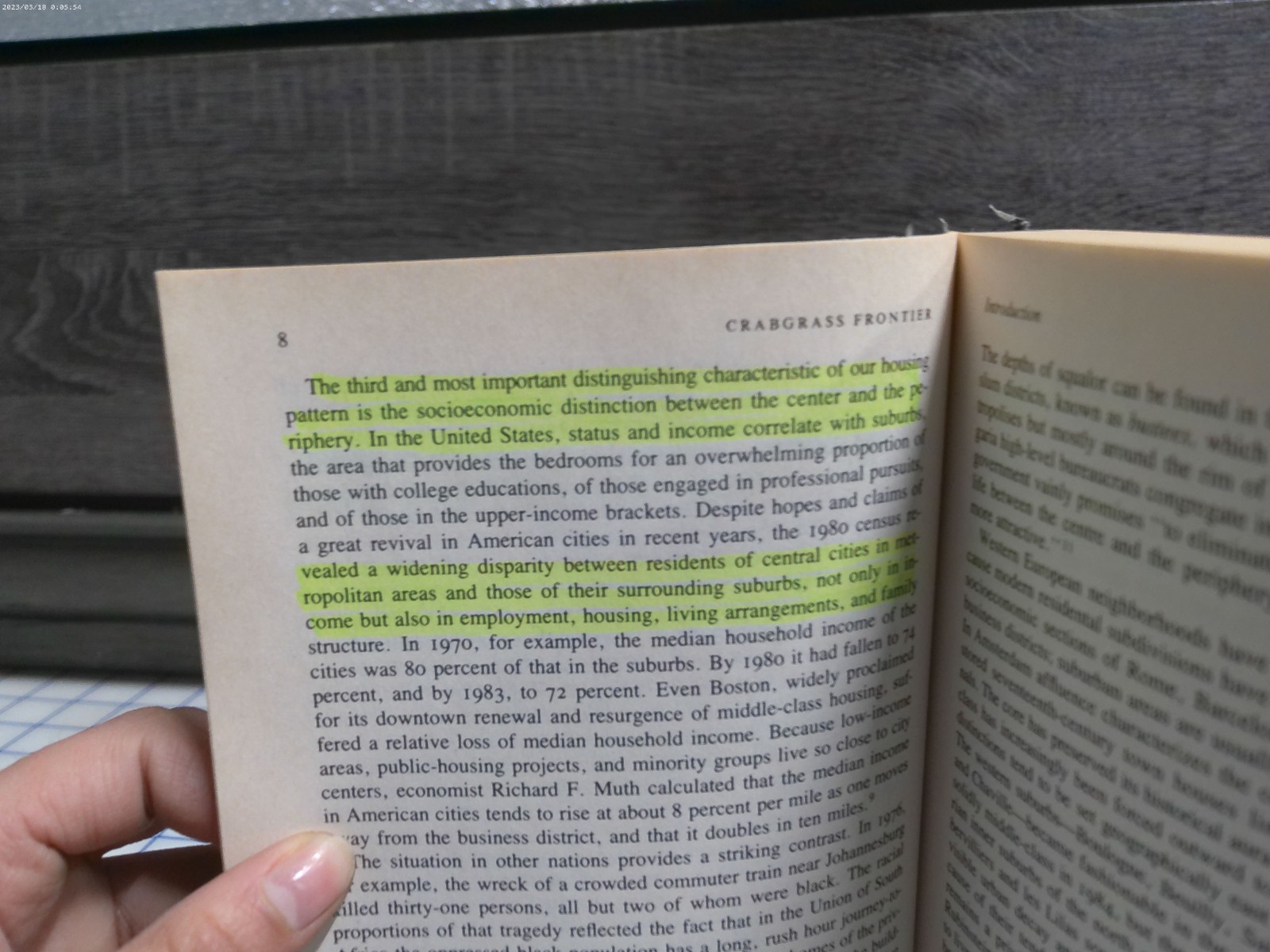 Crabgrass Frontier : The Suburbanization of the United States by Kenneth .