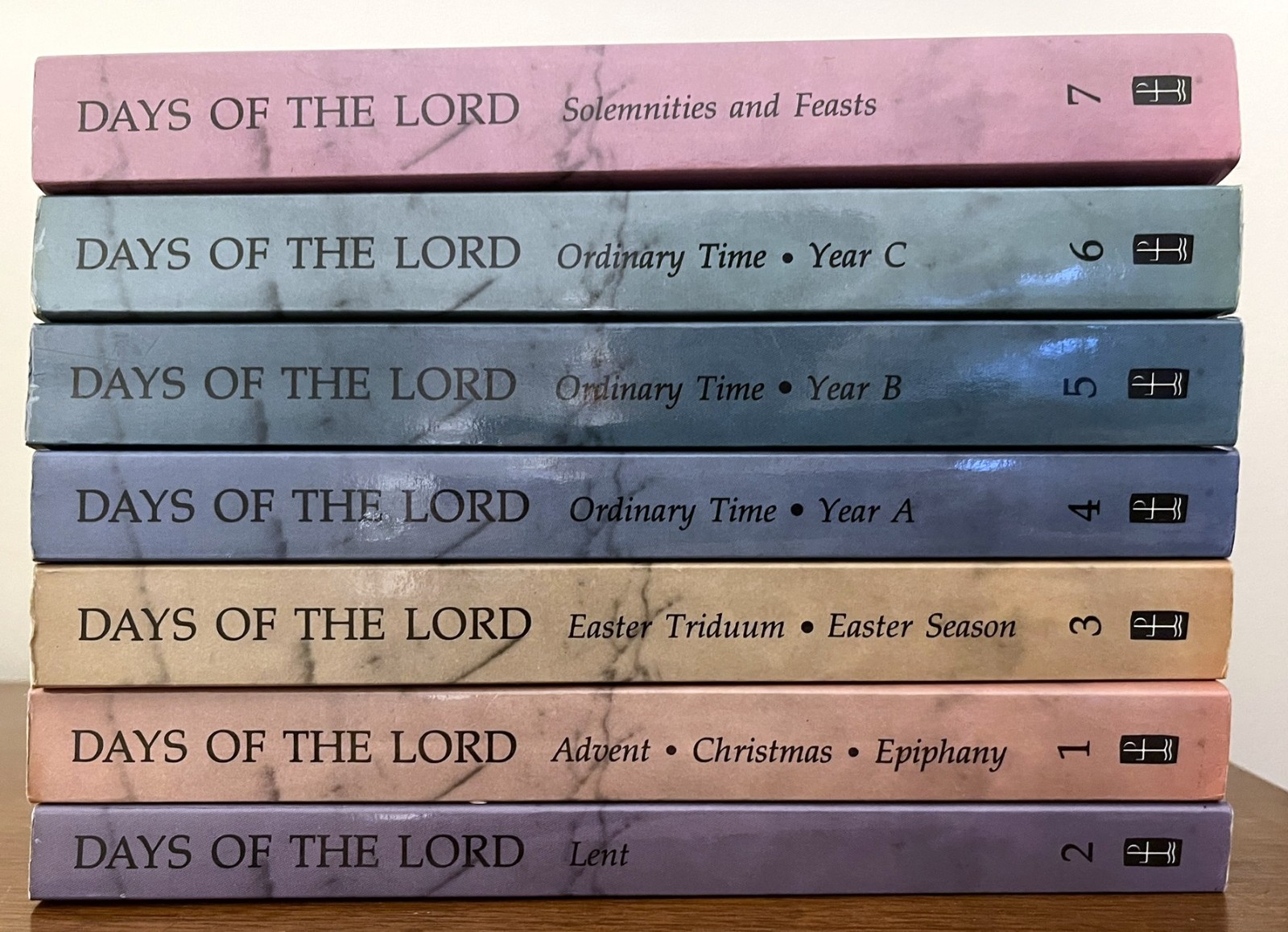 Complete Set DAYS OF THE LORD The Liturgical Year Christian Books Series vol.1-7