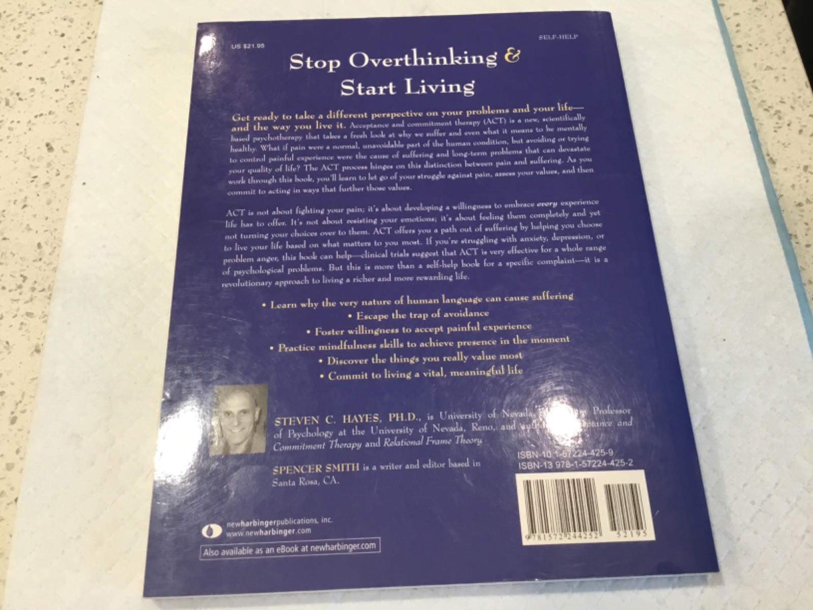 Get Out of Your Mind and Into Your Life: The New Acceptance and Commitment T…