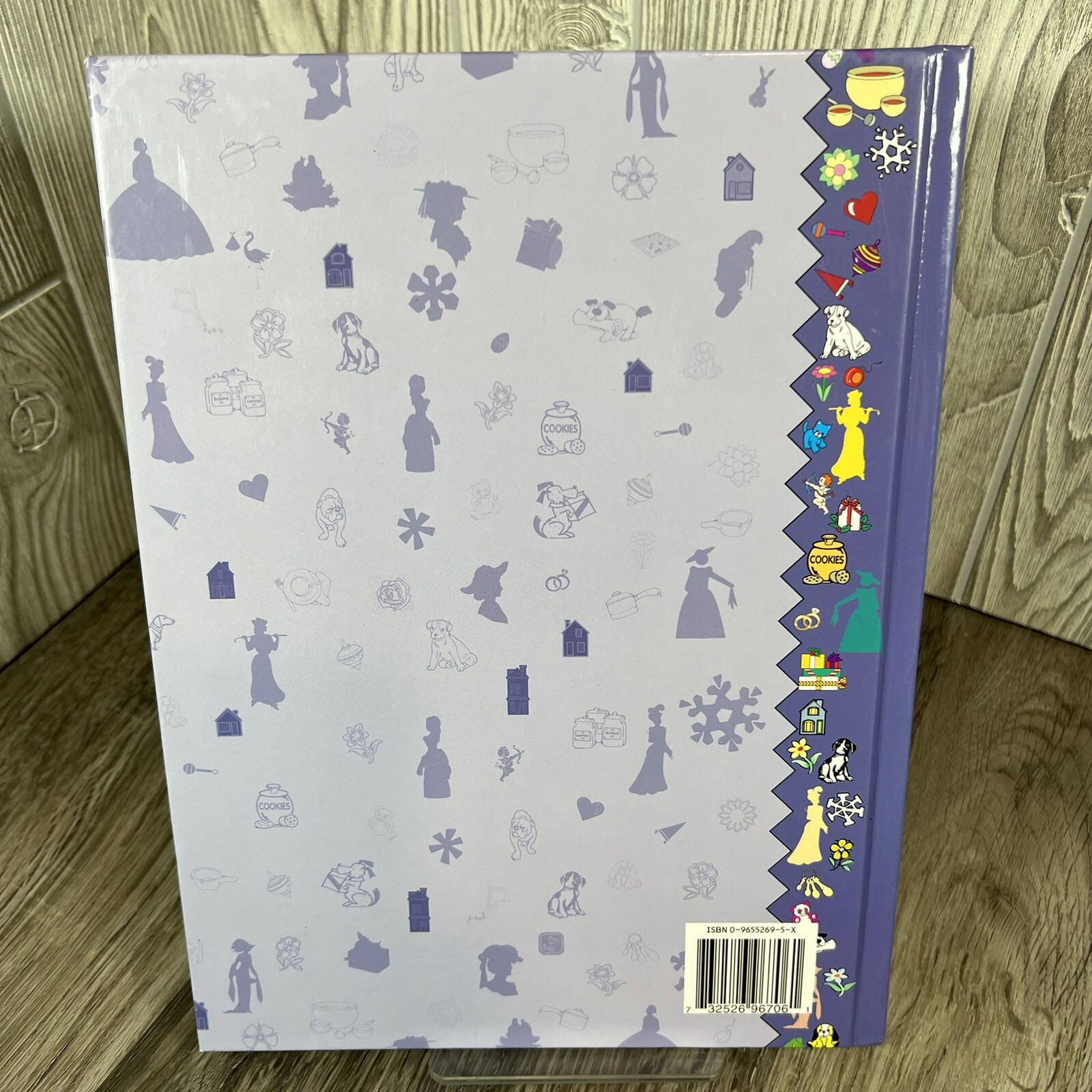 Annie’s Favorite – QUICK & EASY PROJECTS – 60 DESIGNS – 160 Pages – Hardcover