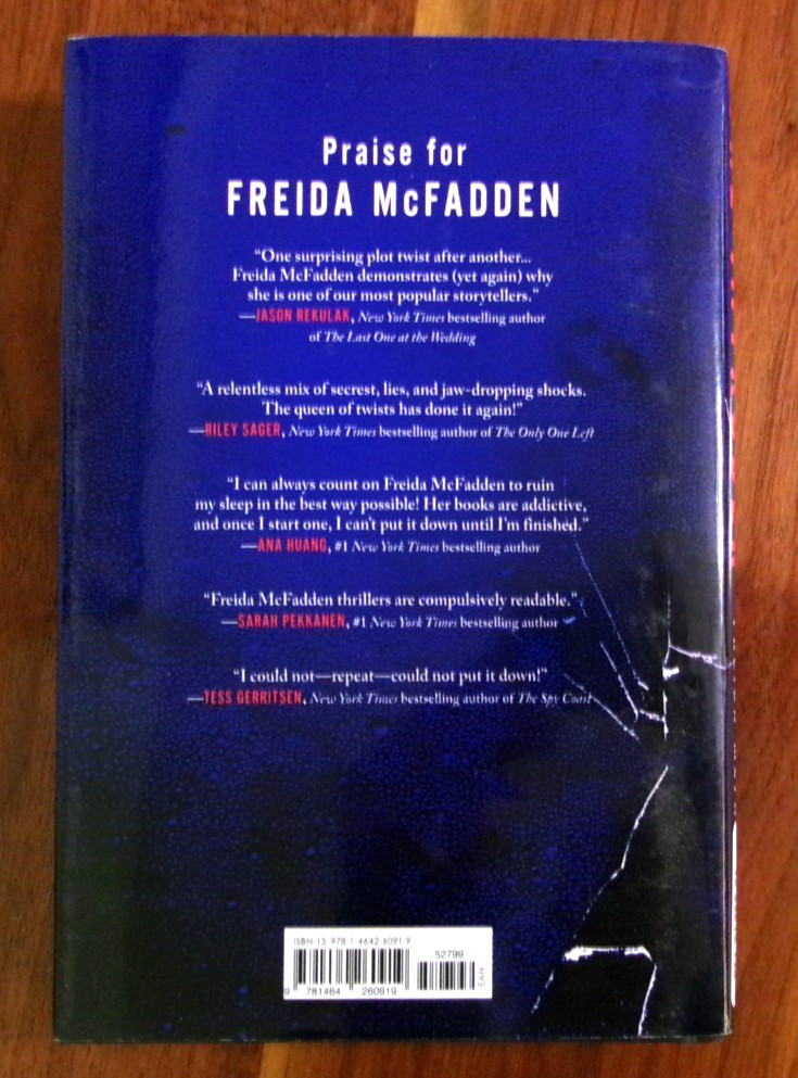 ‚The Intruder‘ by Freida McFadden (2025 HC) NEW. Free Shipping 1st Edition
