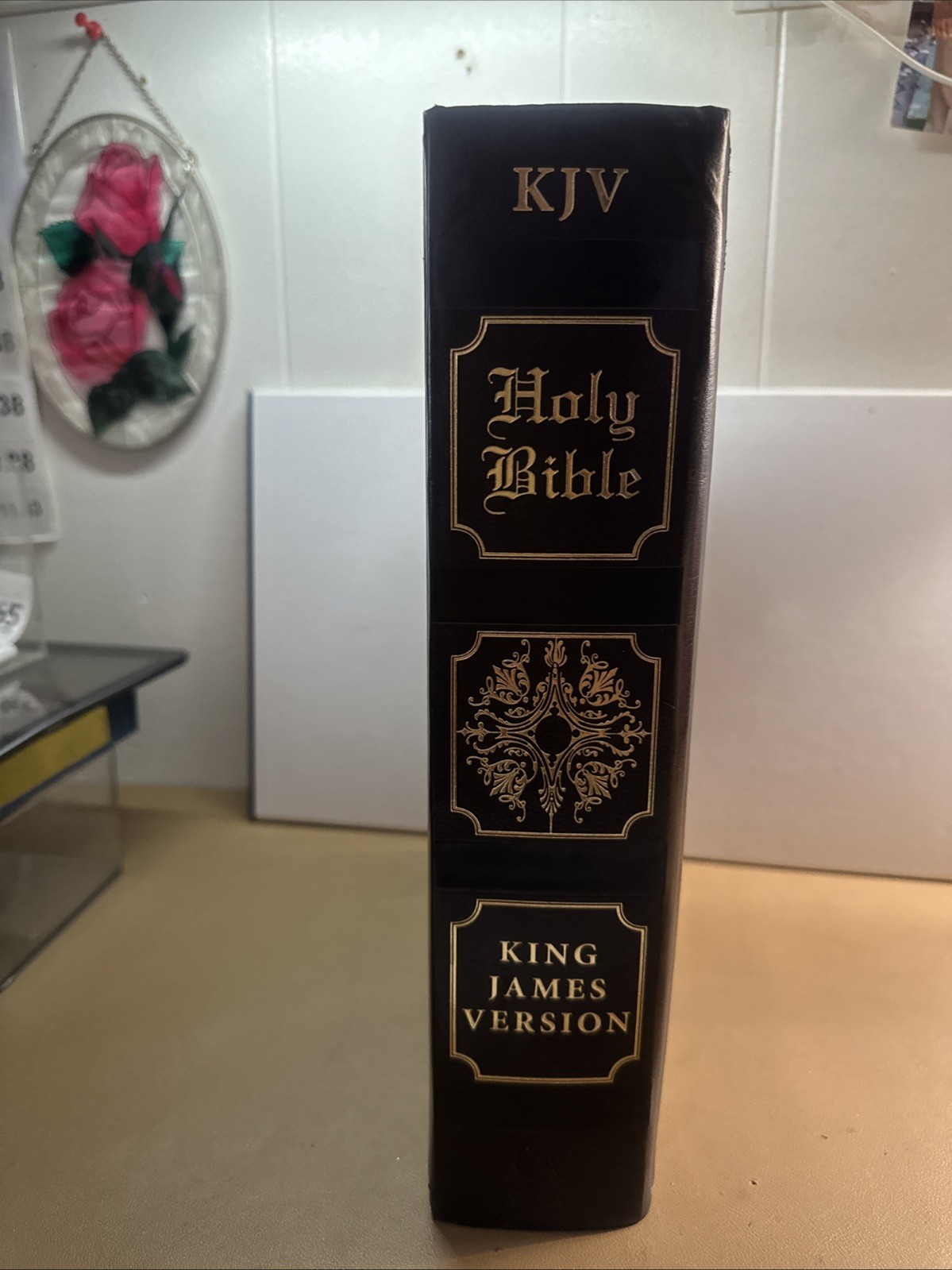 King James Version Edition Family Bible: Faux Leather Bound (King James Bible)