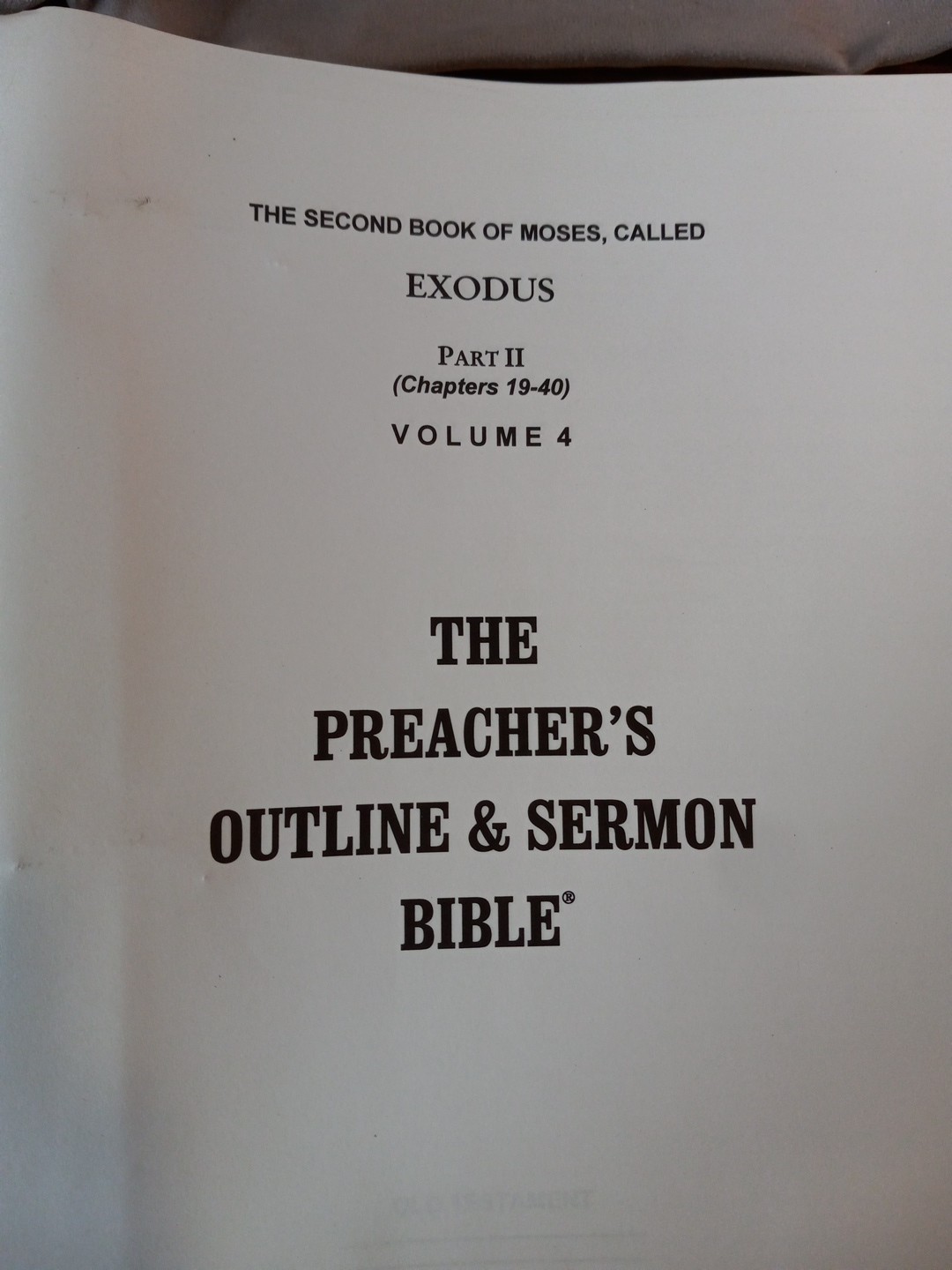 The Preacher’s Outline & Sermon Bible KJV 3-Ring Binder Pick One