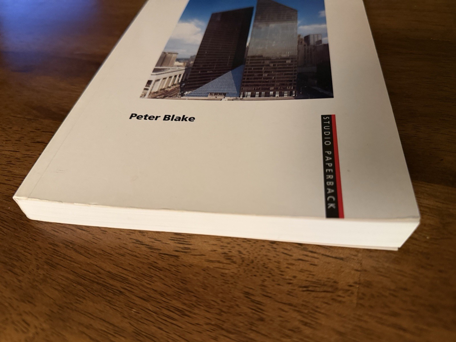 Philip Johnson by Peter Blake – English & German architecture book – VERY GOOD