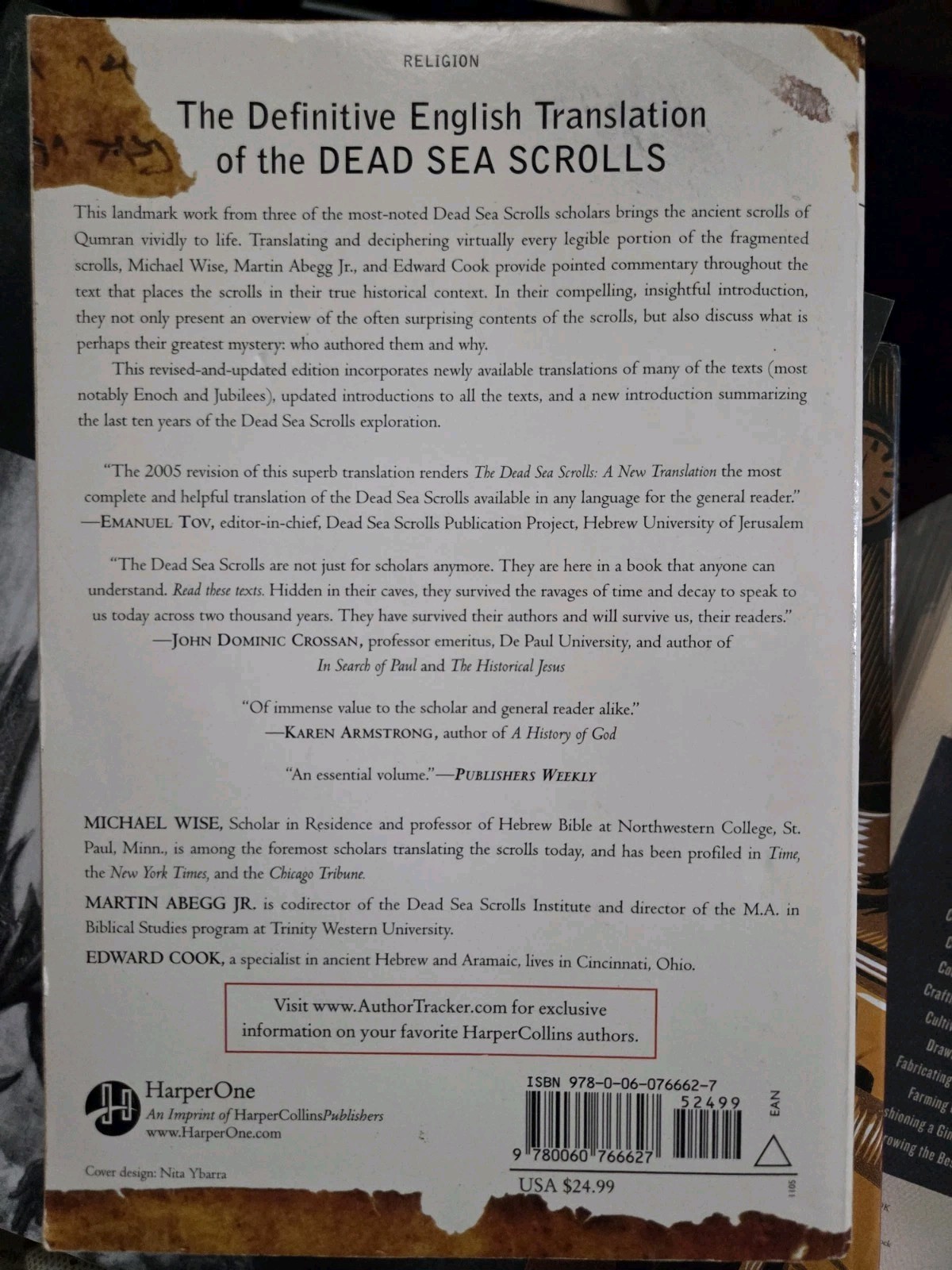 The Dead Sea Scrolls: A New Translation – Paperback By Wise, Michael O. – GOOD