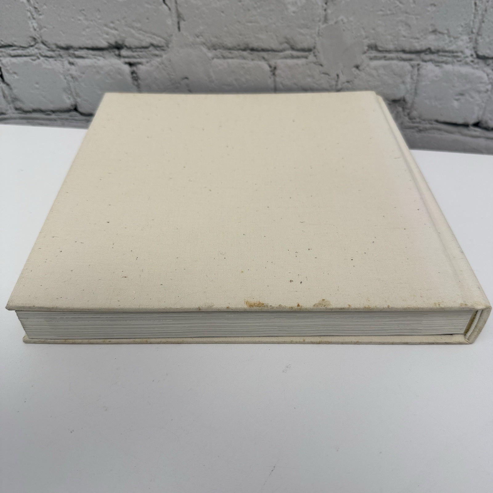 Into Thin Air Illustrated Edition SIGNED 1998 Edition John Krakauer Hardcover