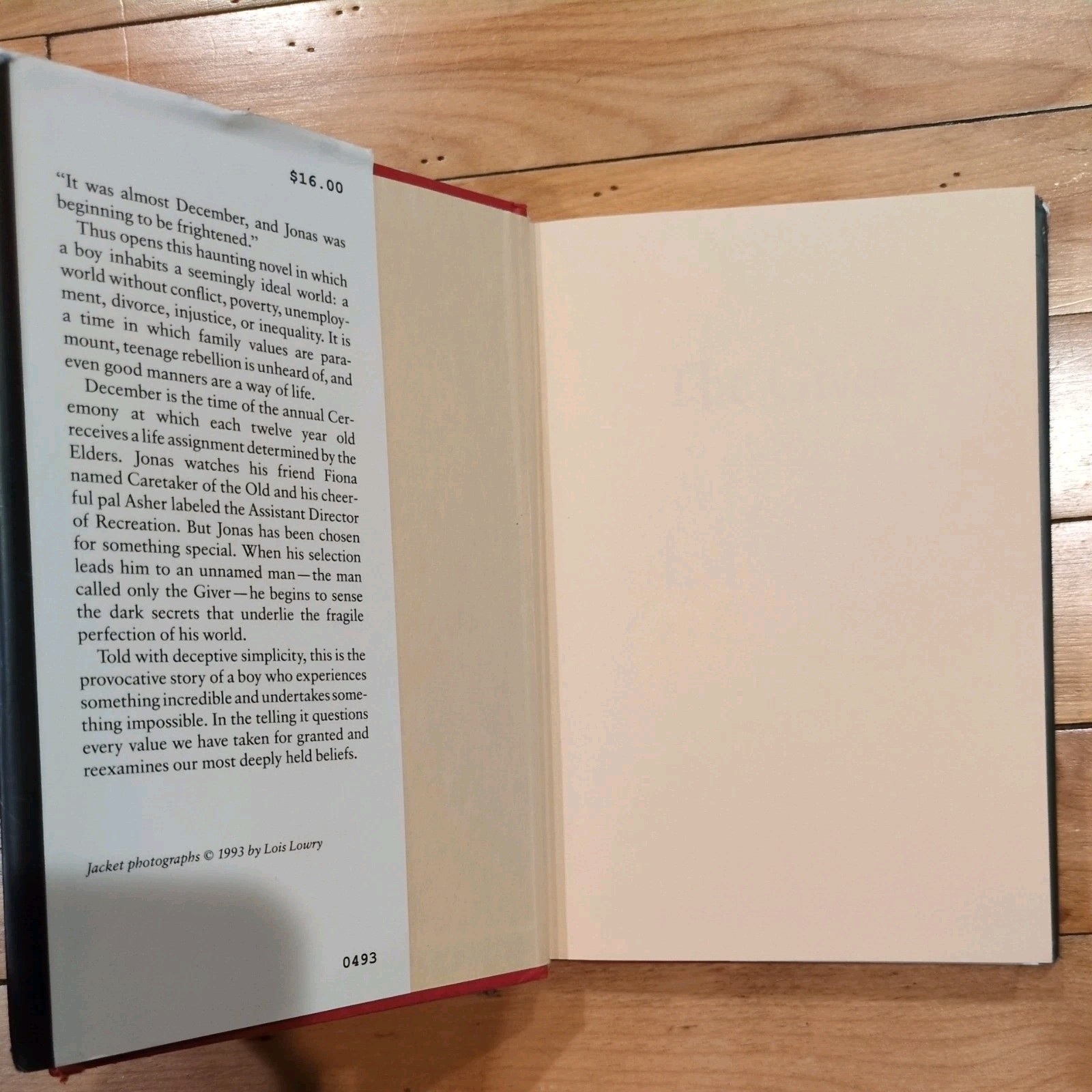 SIGNED The Giver by Lois Lowry Signed and Dated~ Hardcover/Dj 19th printing