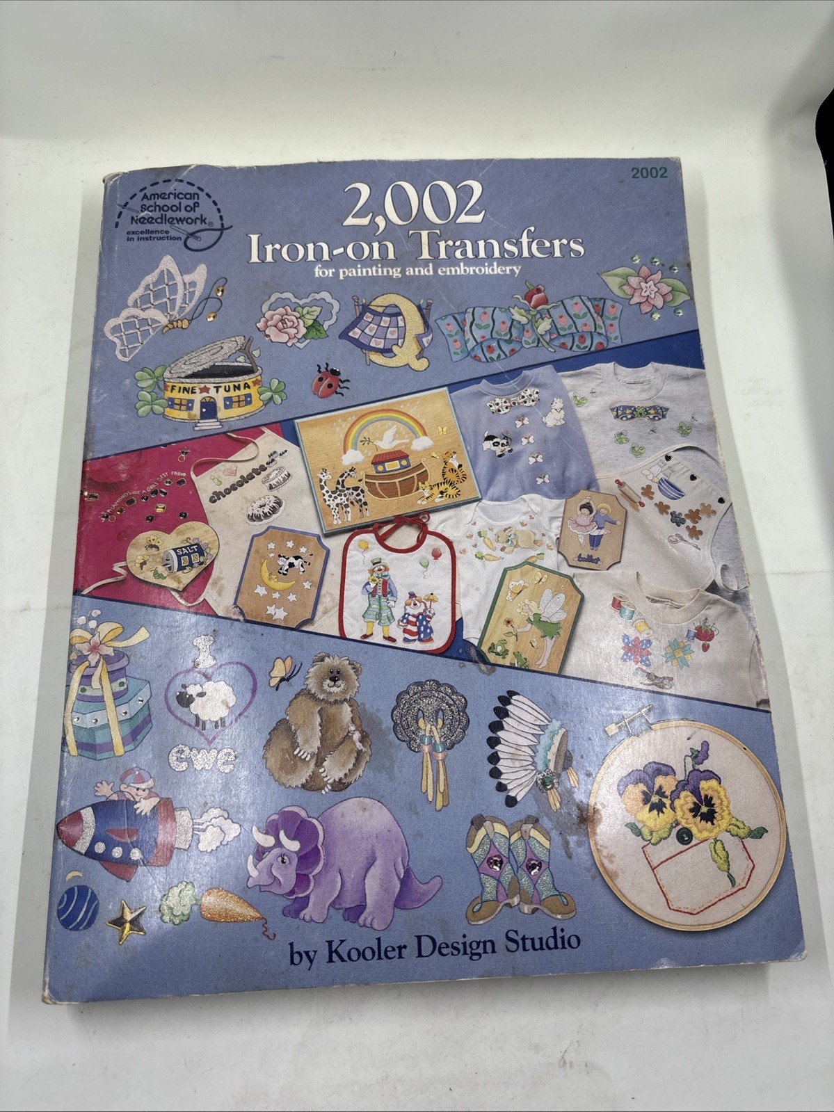 2,002 Iron-on Transfers for Painting and Embroidery